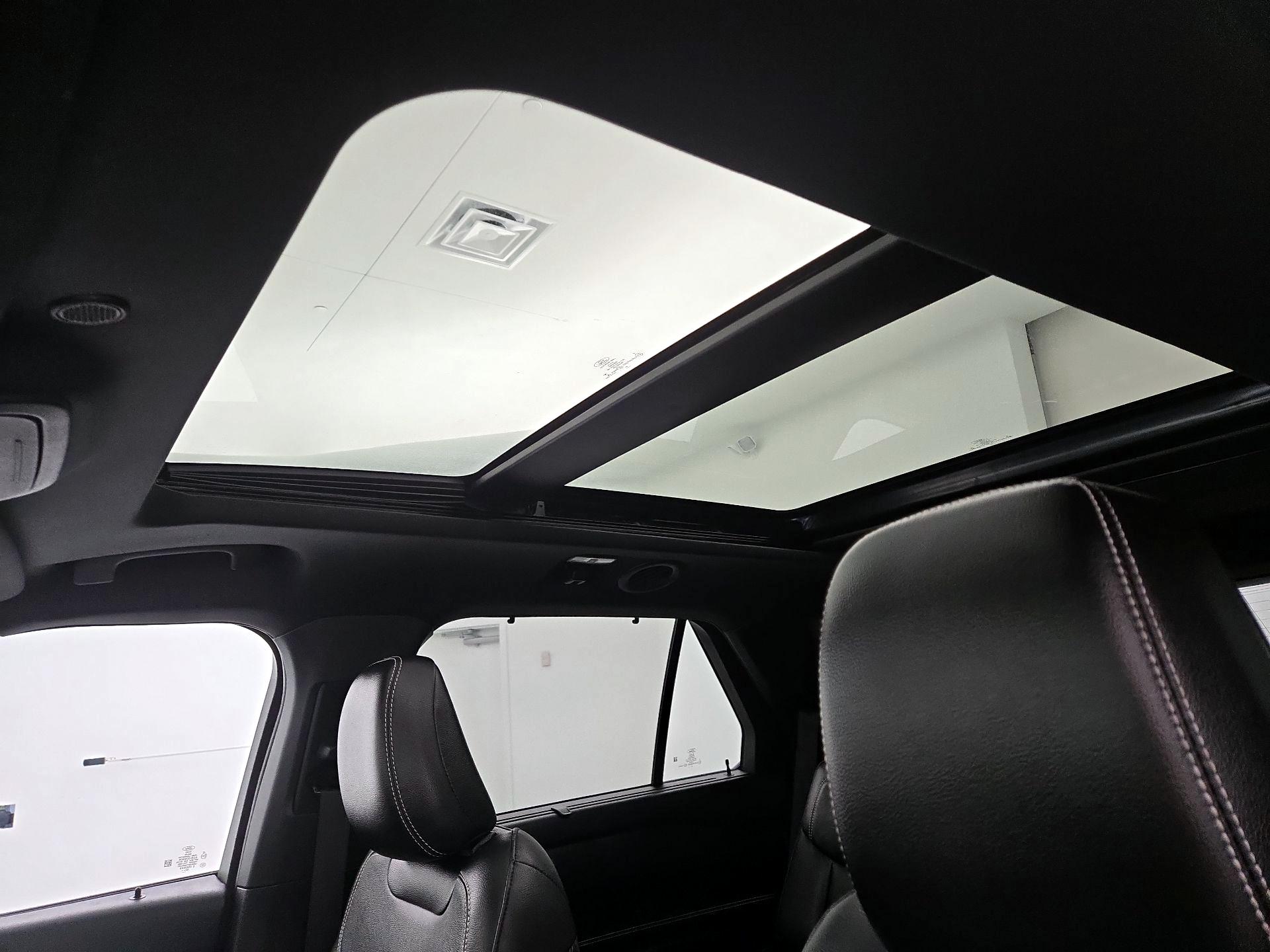 Thumbnail: 2021 Ford Explorer - 20