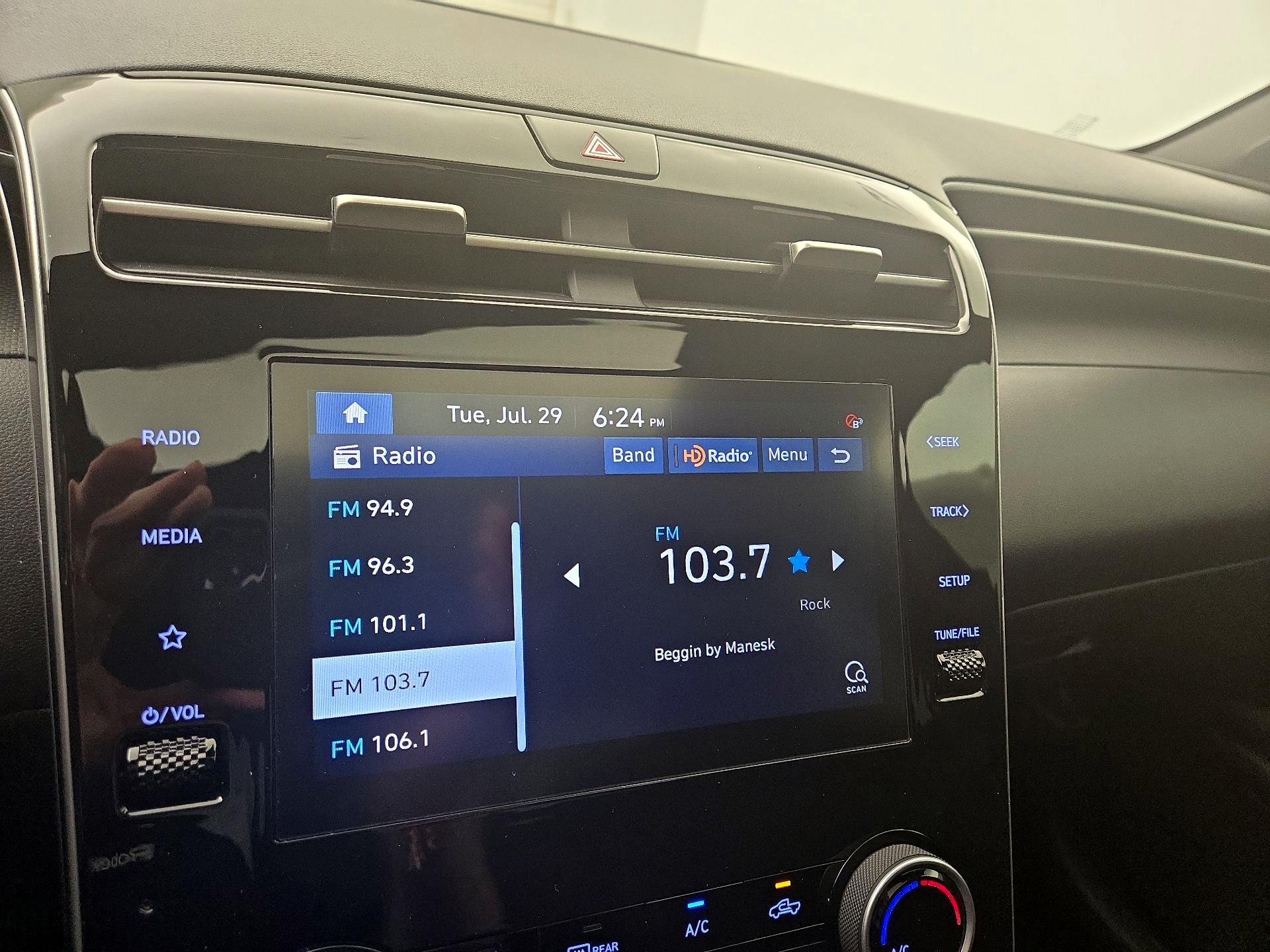 Thumbnail: 2023 Hyundai Santa Cruz - 15
