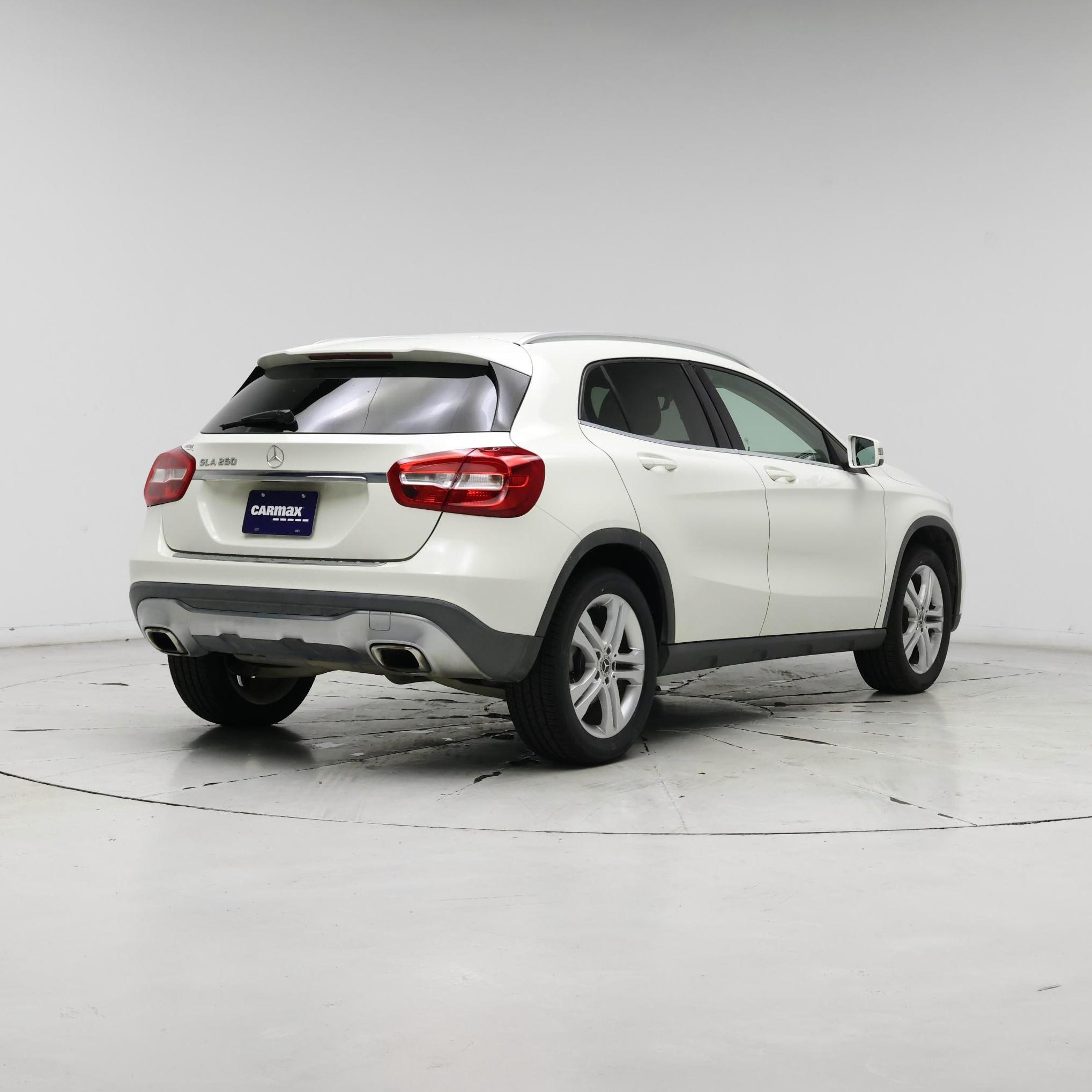 Thumbnail: 2018 Mercedes-Benz GLA - 8