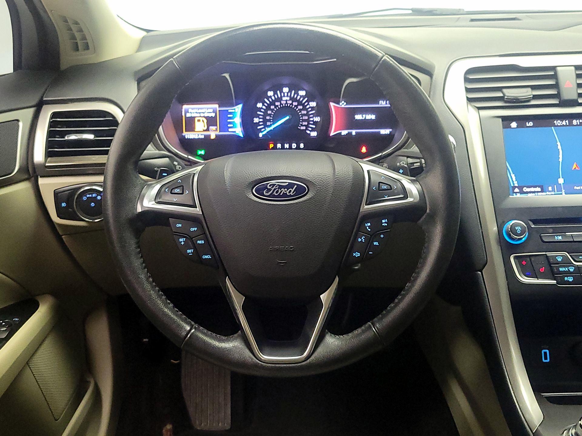 Thumbnail: 2017 Ford Fusion - 10