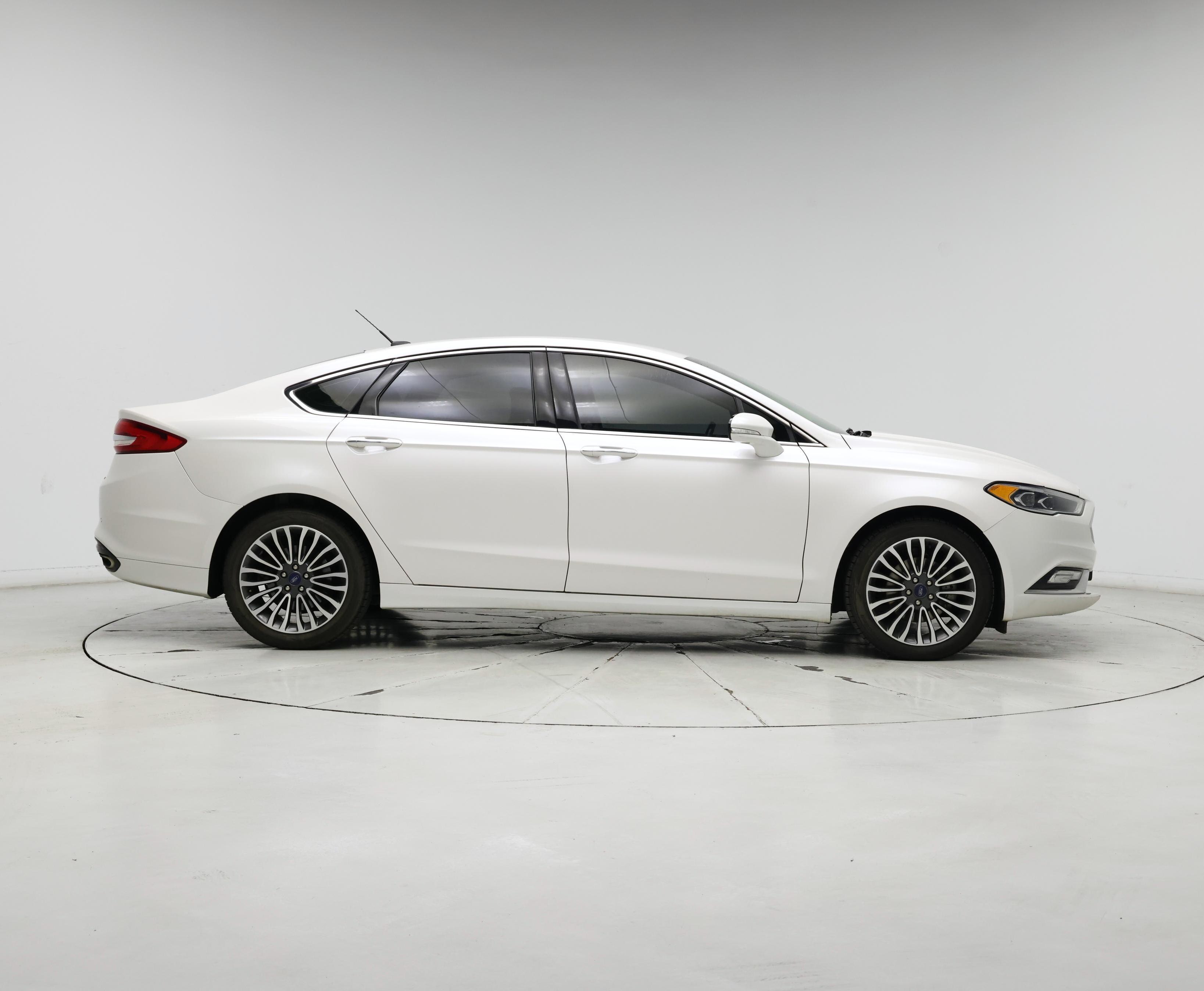 Thumbnail: 2017 Ford Fusion - 7