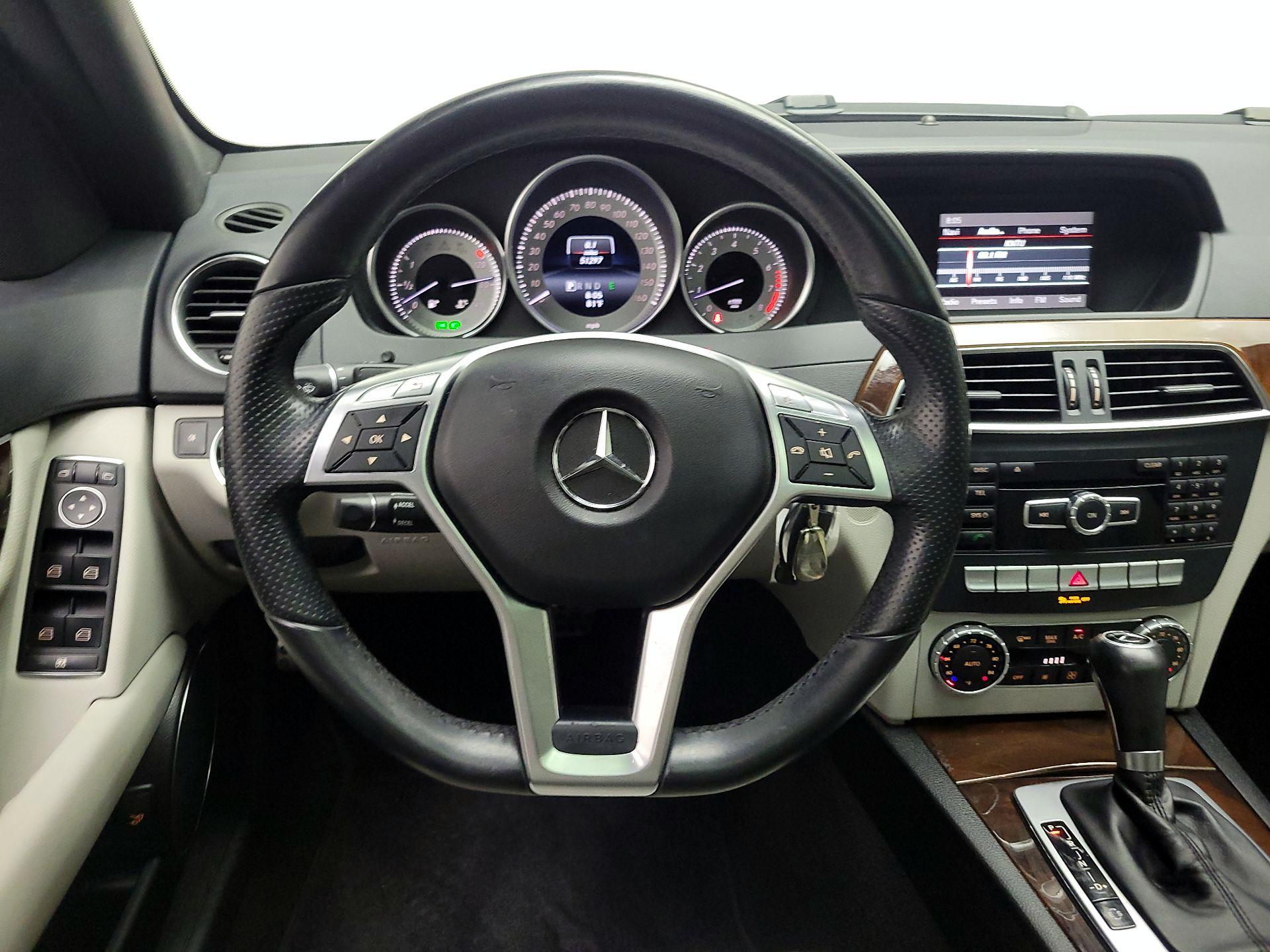Thumbnail: 2014 Mercedes-Benz C-Class - 10