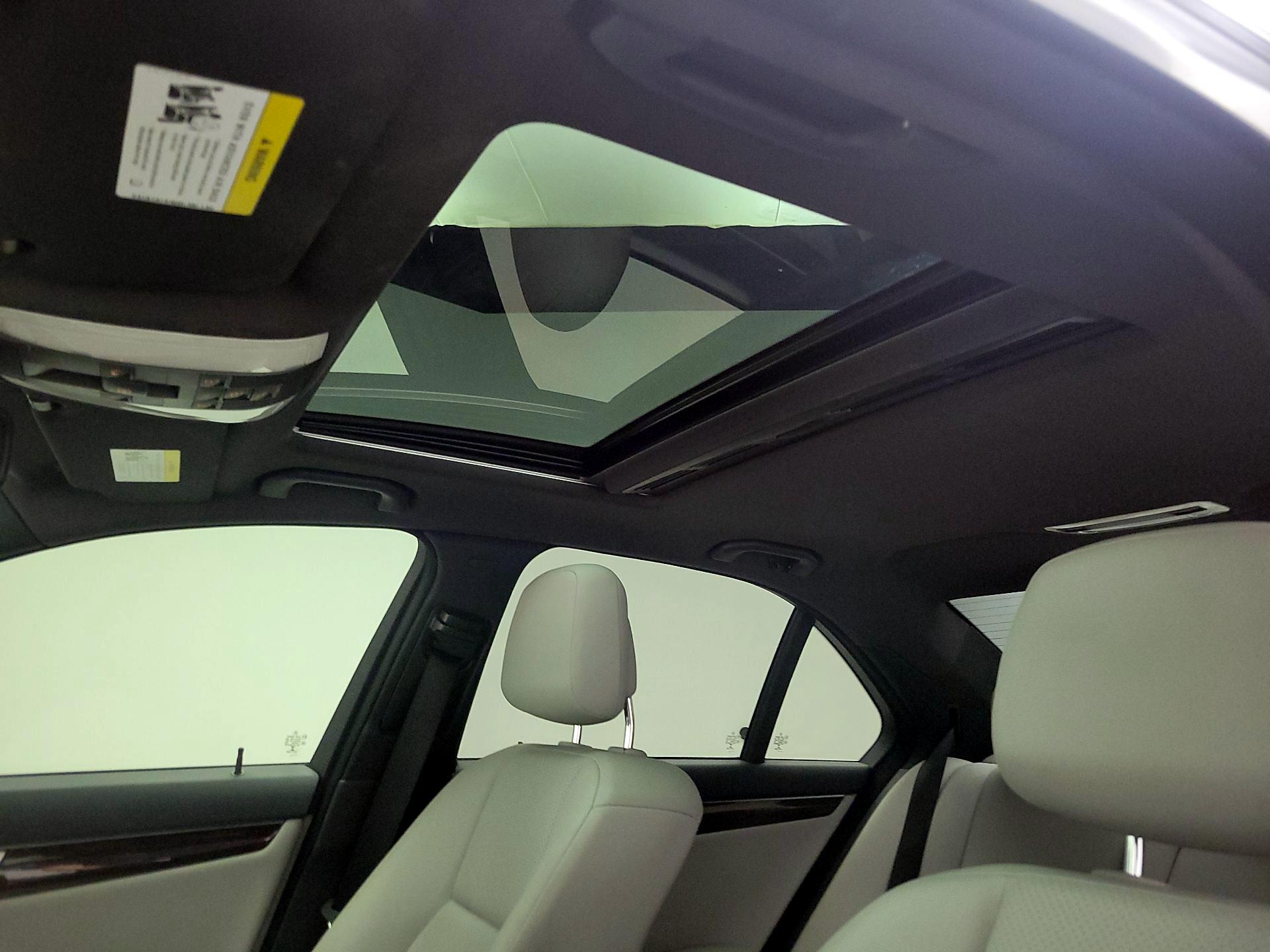 Thumbnail: 2014 Mercedes-Benz C-Class - 18
