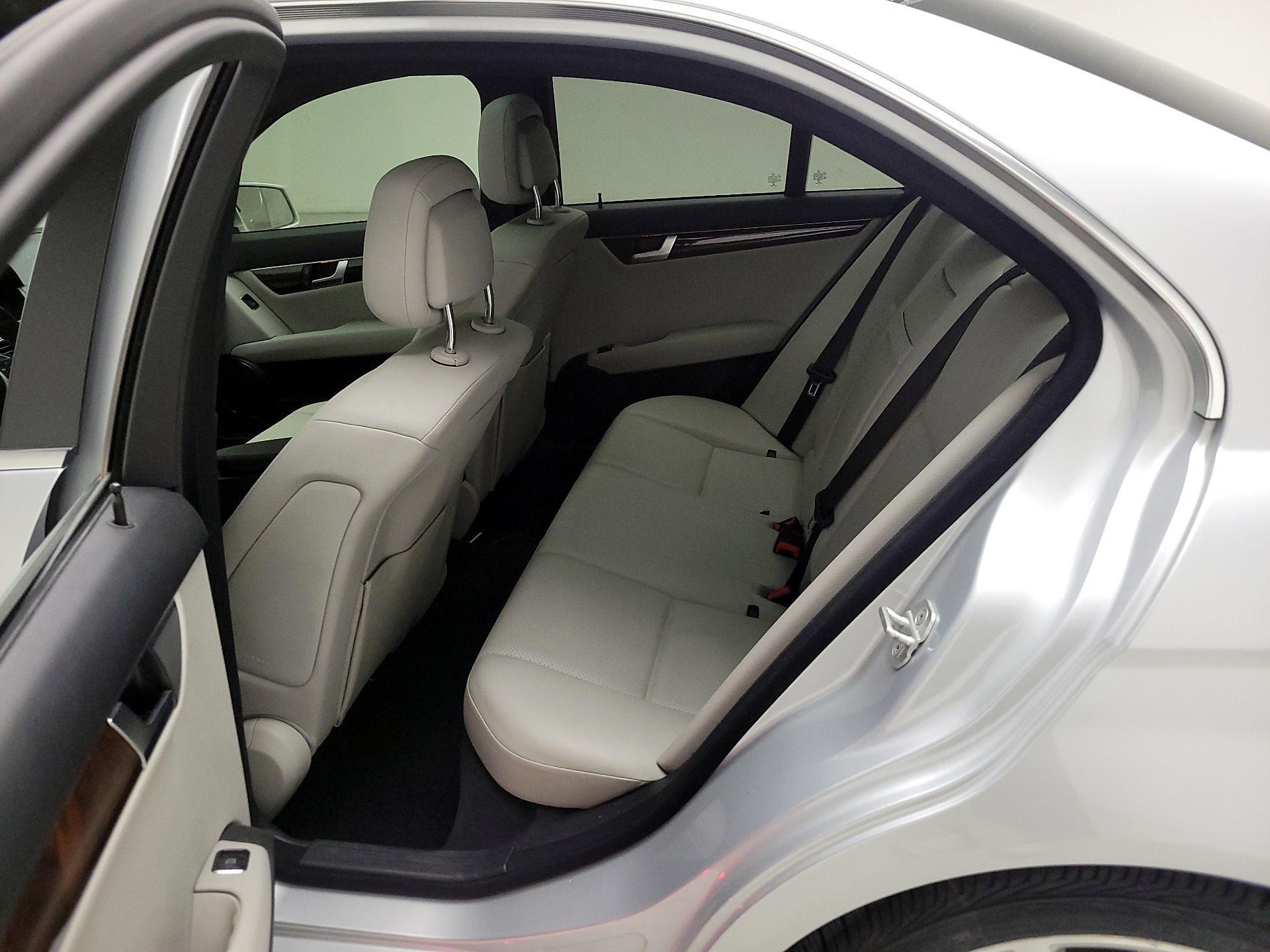 Thumbnail: 2014 Mercedes-Benz C-Class - 19