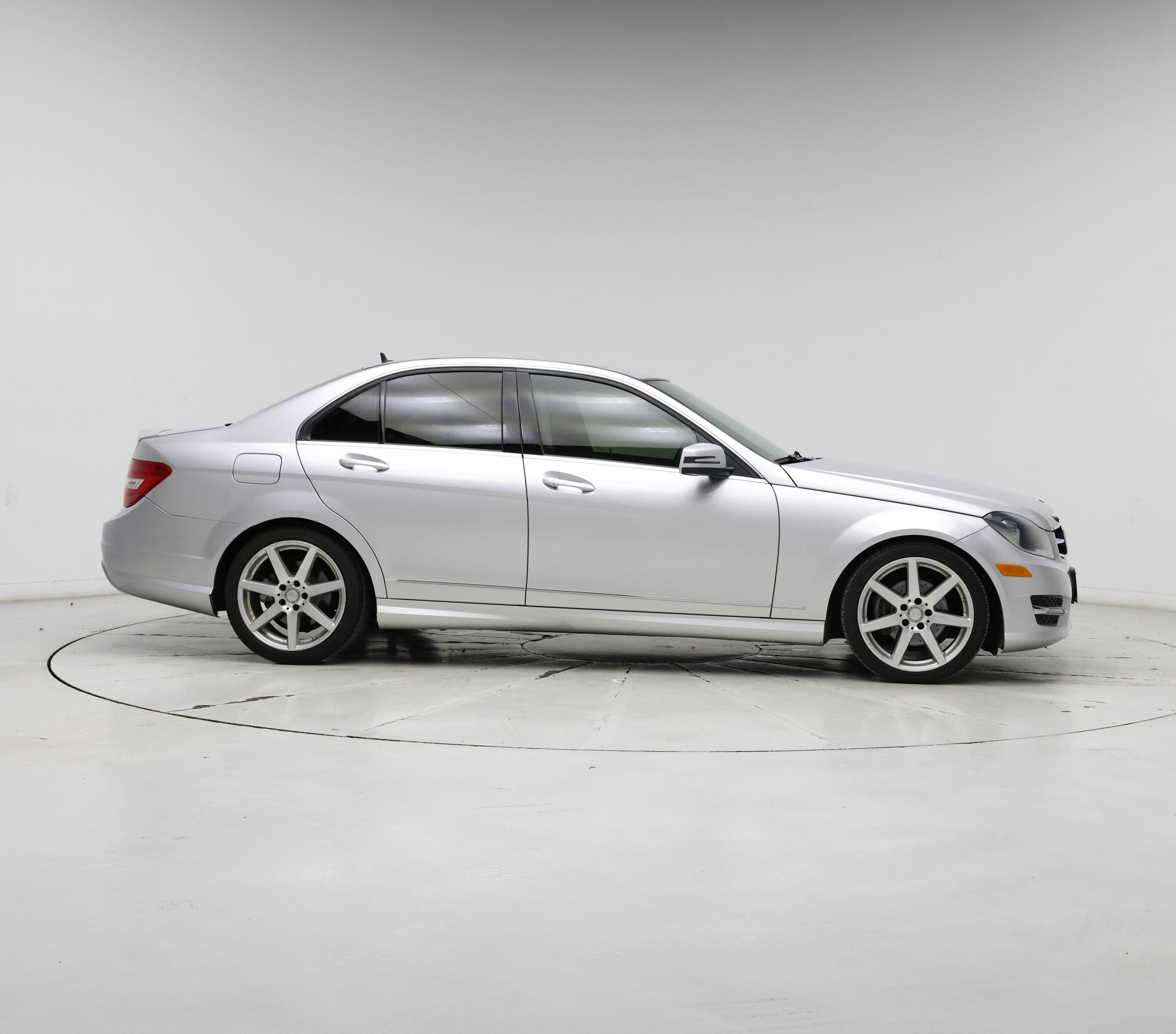 Thumbnail: 2014 Mercedes-Benz C-Class - 7