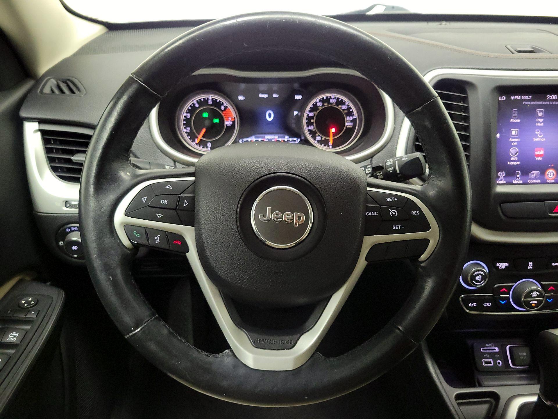 Thumbnail: 2016 Jeep Cherokee - 10