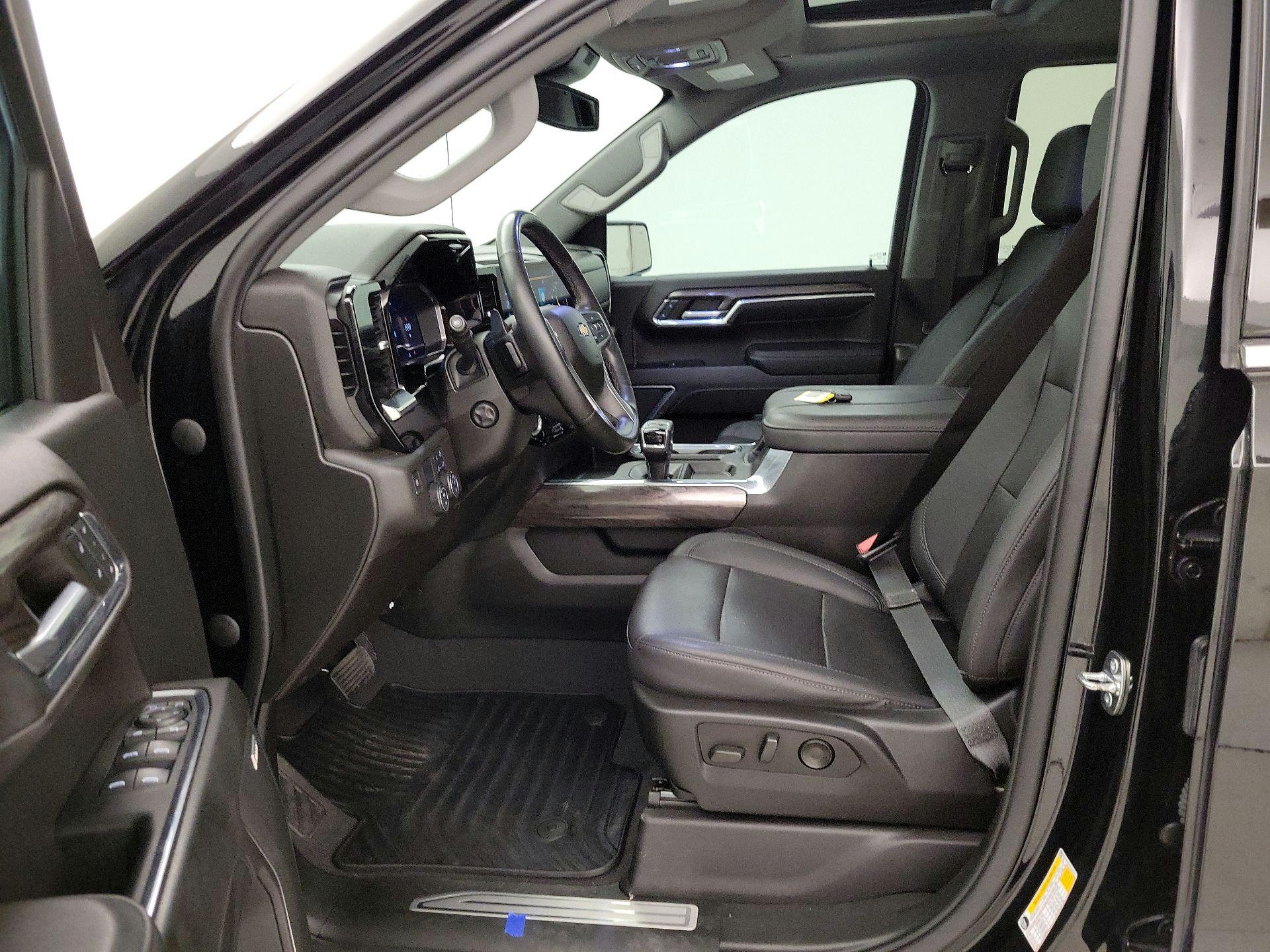 Thumbnail: 2023 Chevrolet Silverado 1500 - 11