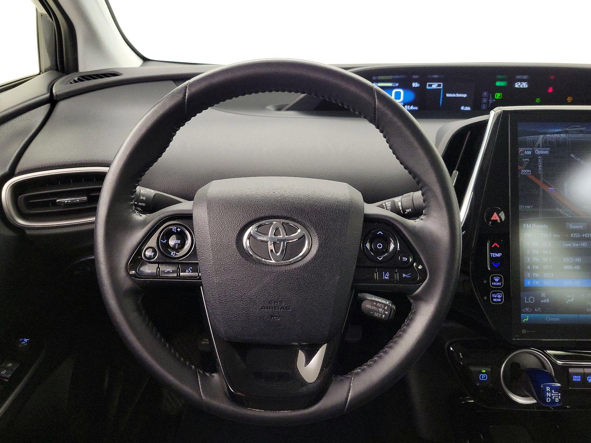 Thumbnail: 2022 Toyota Prius Prime - 10