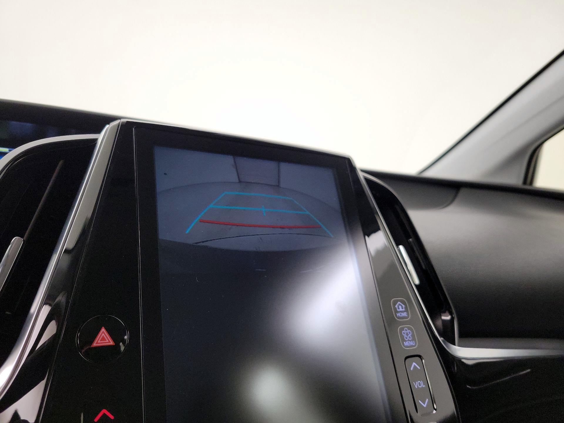 Thumbnail: 2022 Toyota Prius Prime - 15