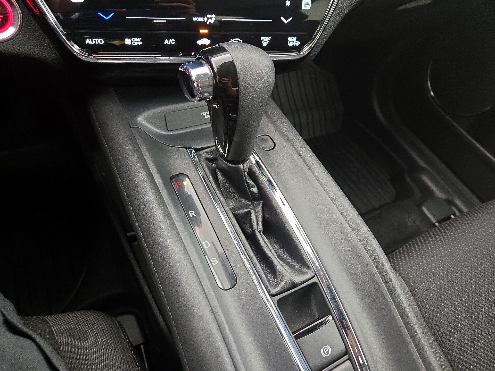 Thumbnail: 2020 Honda HR-V - 17