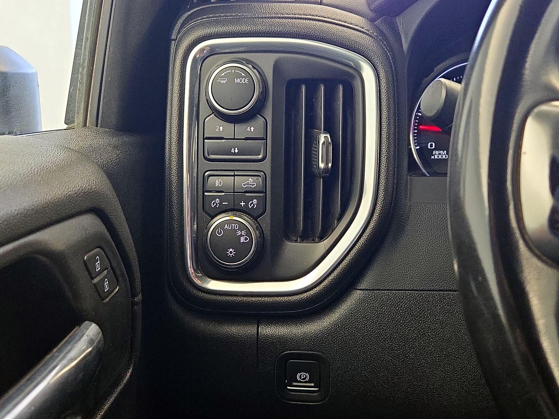 Thumbnail: 2023 Chevrolet Silverado 2500 - 13