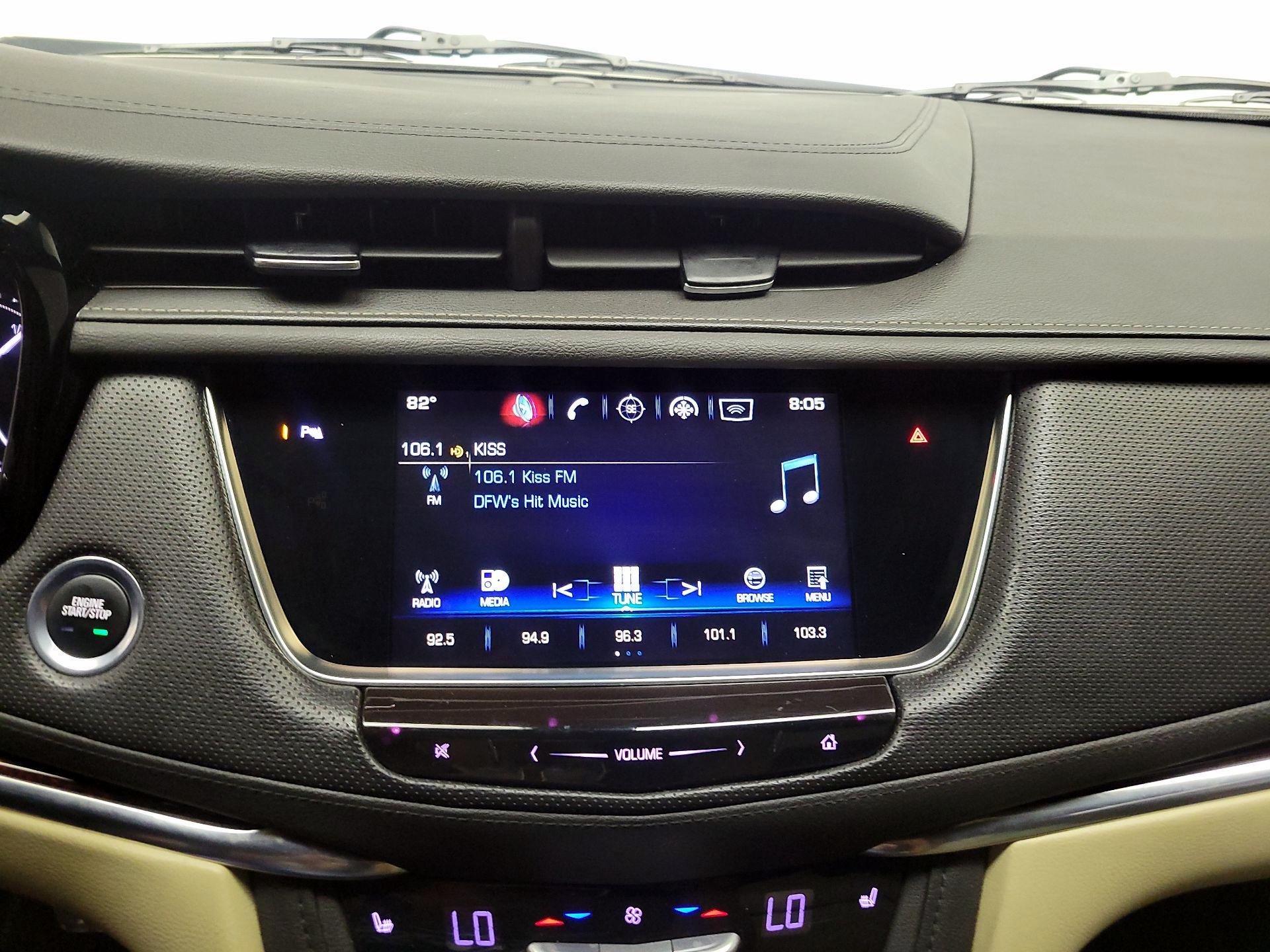 Thumbnail: 2017 Cadillac XT5 - 16