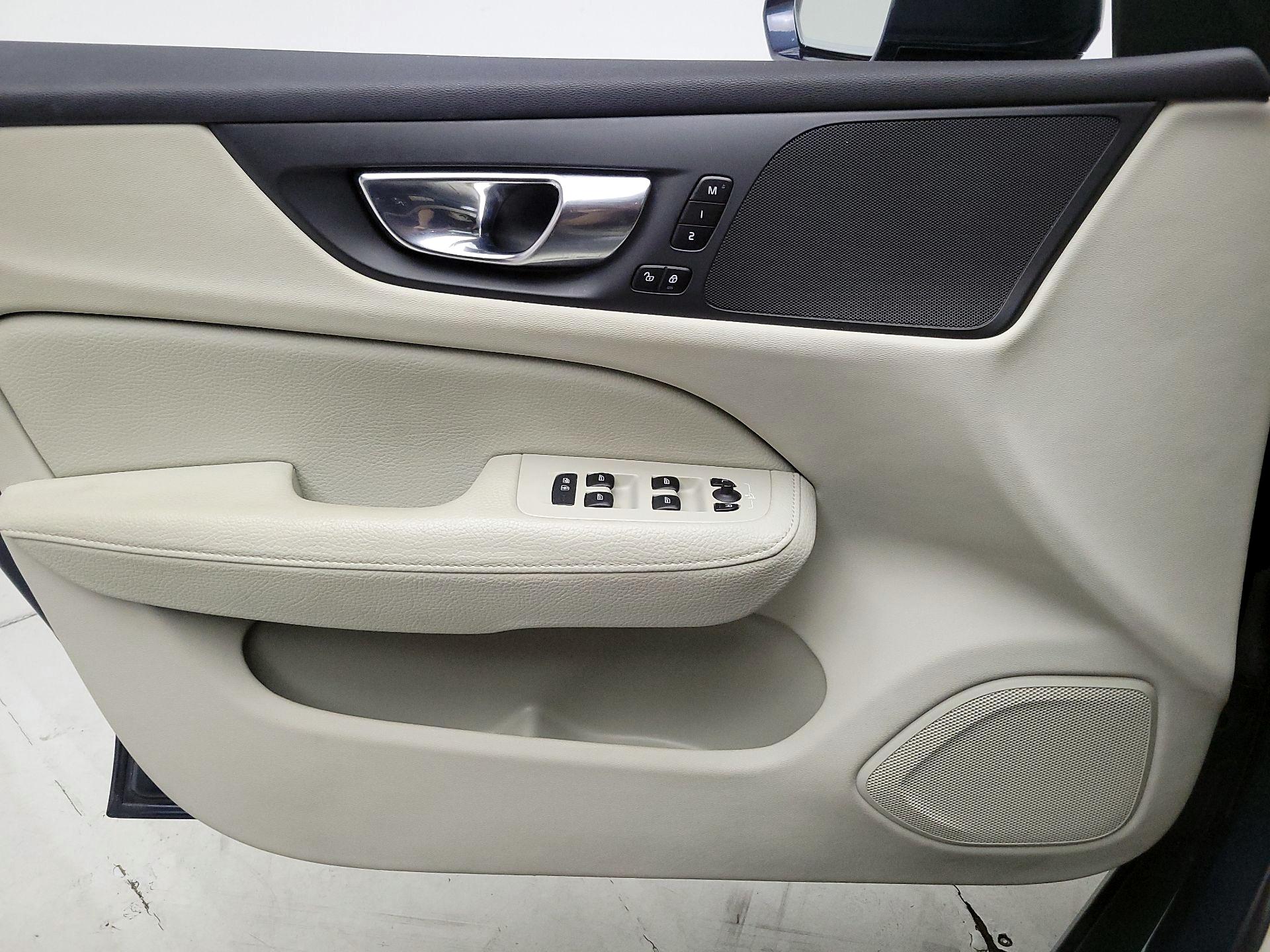 Thumbnail: 2021 Volvo S60 - 12