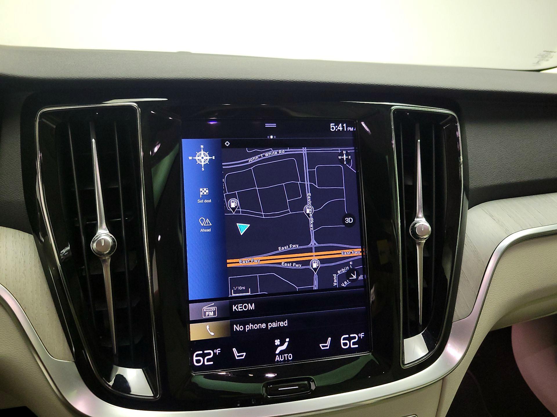 Thumbnail: 2021 Volvo S60 - 14
