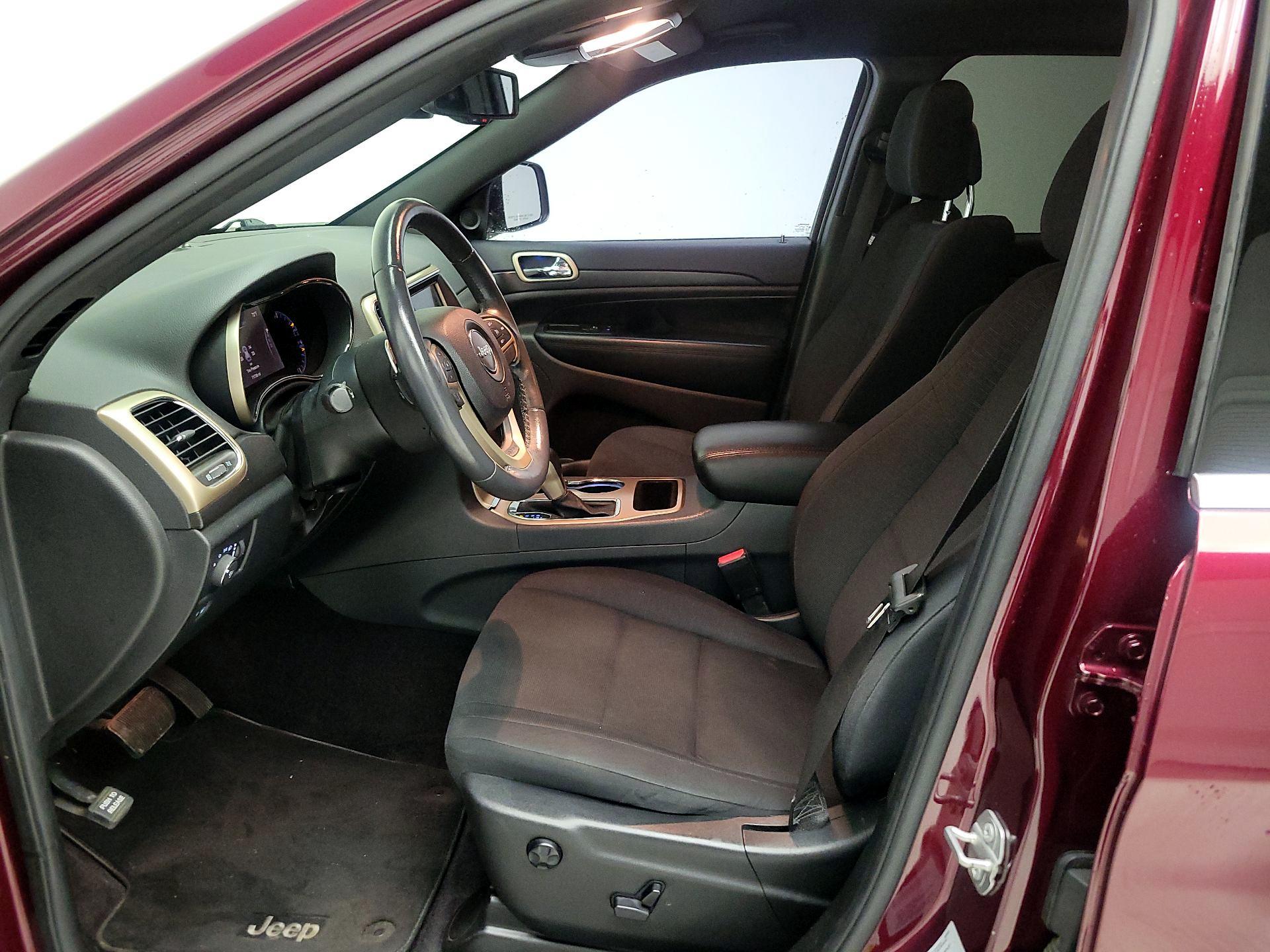 Thumbnail: 2016 Jeep Grand Cherokee - 11