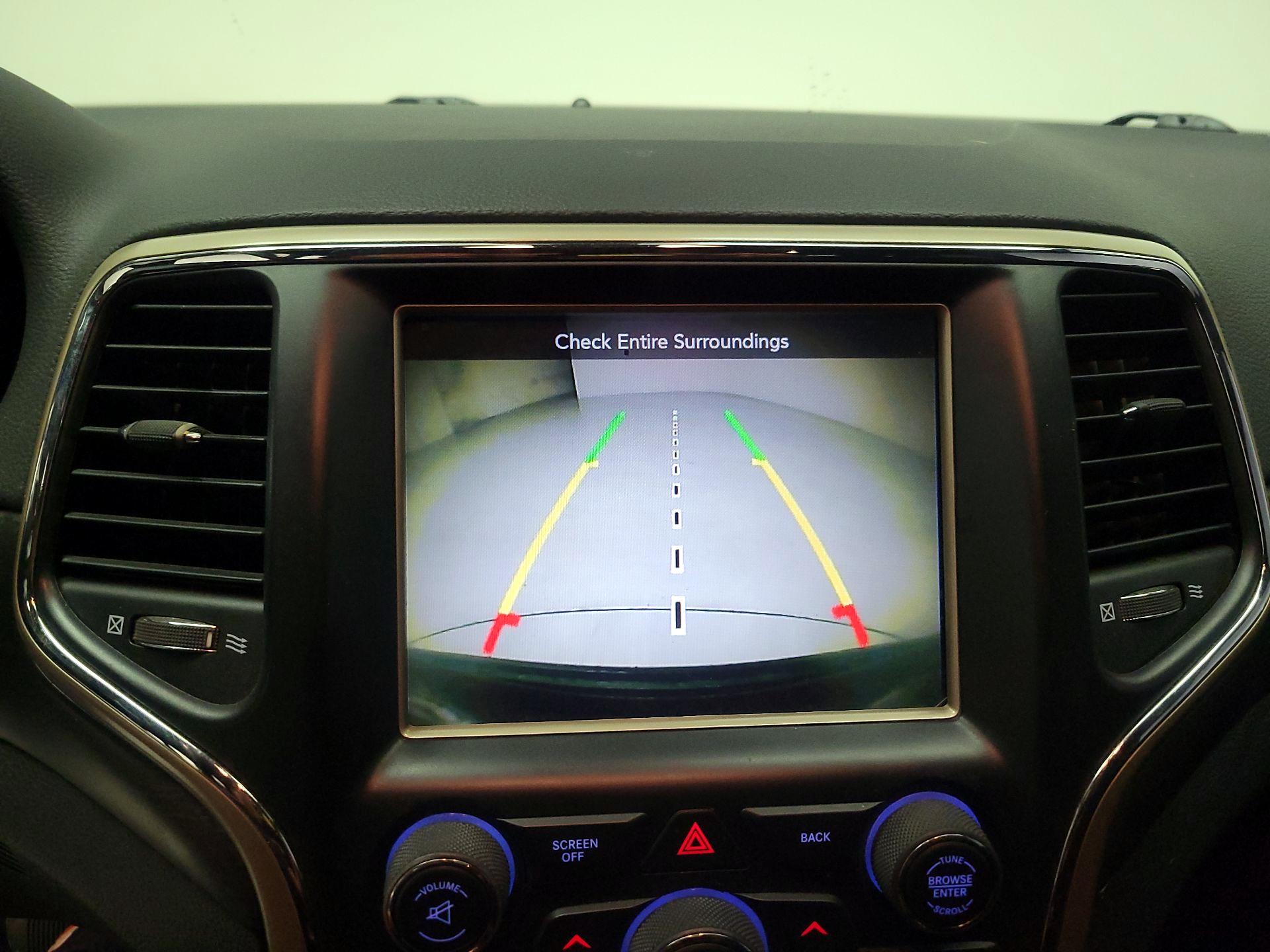 Thumbnail: 2016 Jeep Grand Cherokee - 14