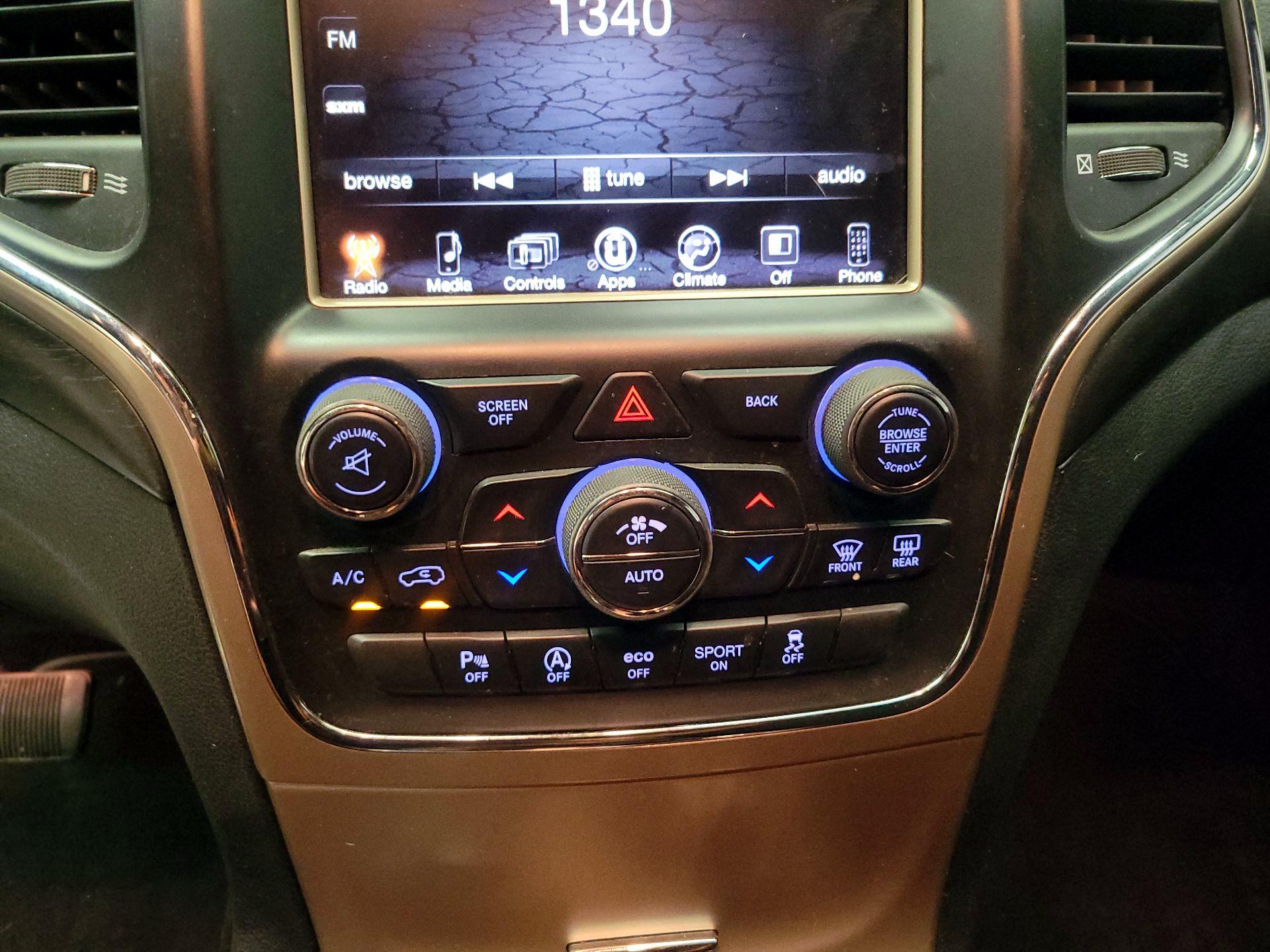 Thumbnail: 2016 Jeep Grand Cherokee - 16