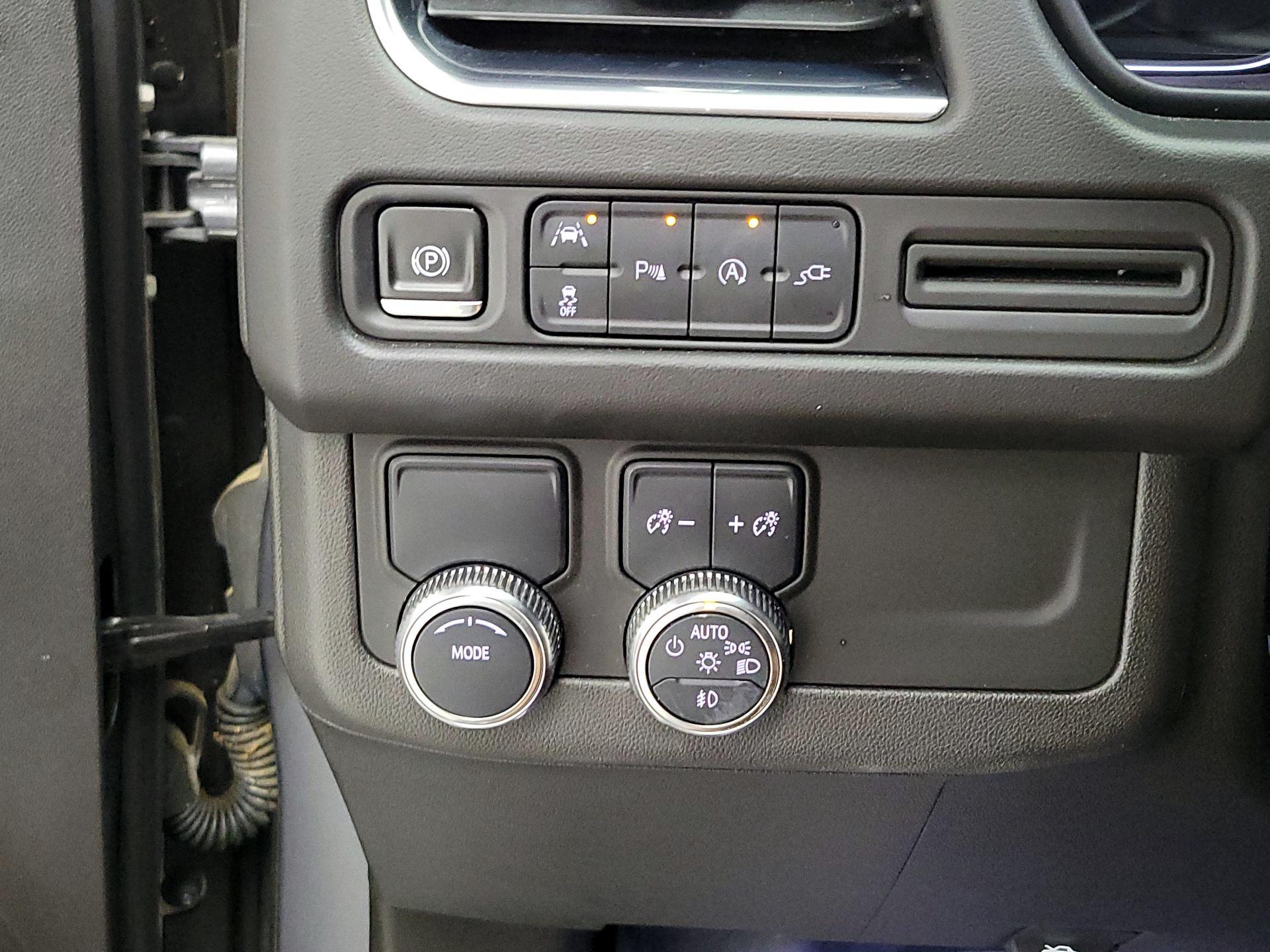 Thumbnail: 2021 GMC Yukon - 13