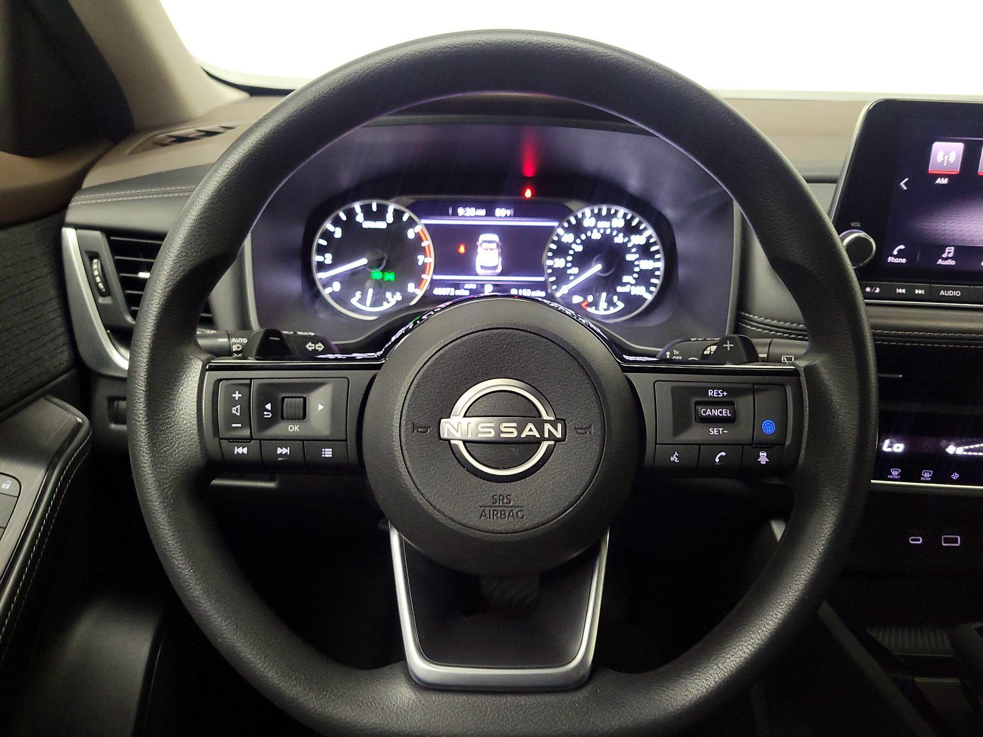 Thumbnail: 2023 Nissan Rogue - 10