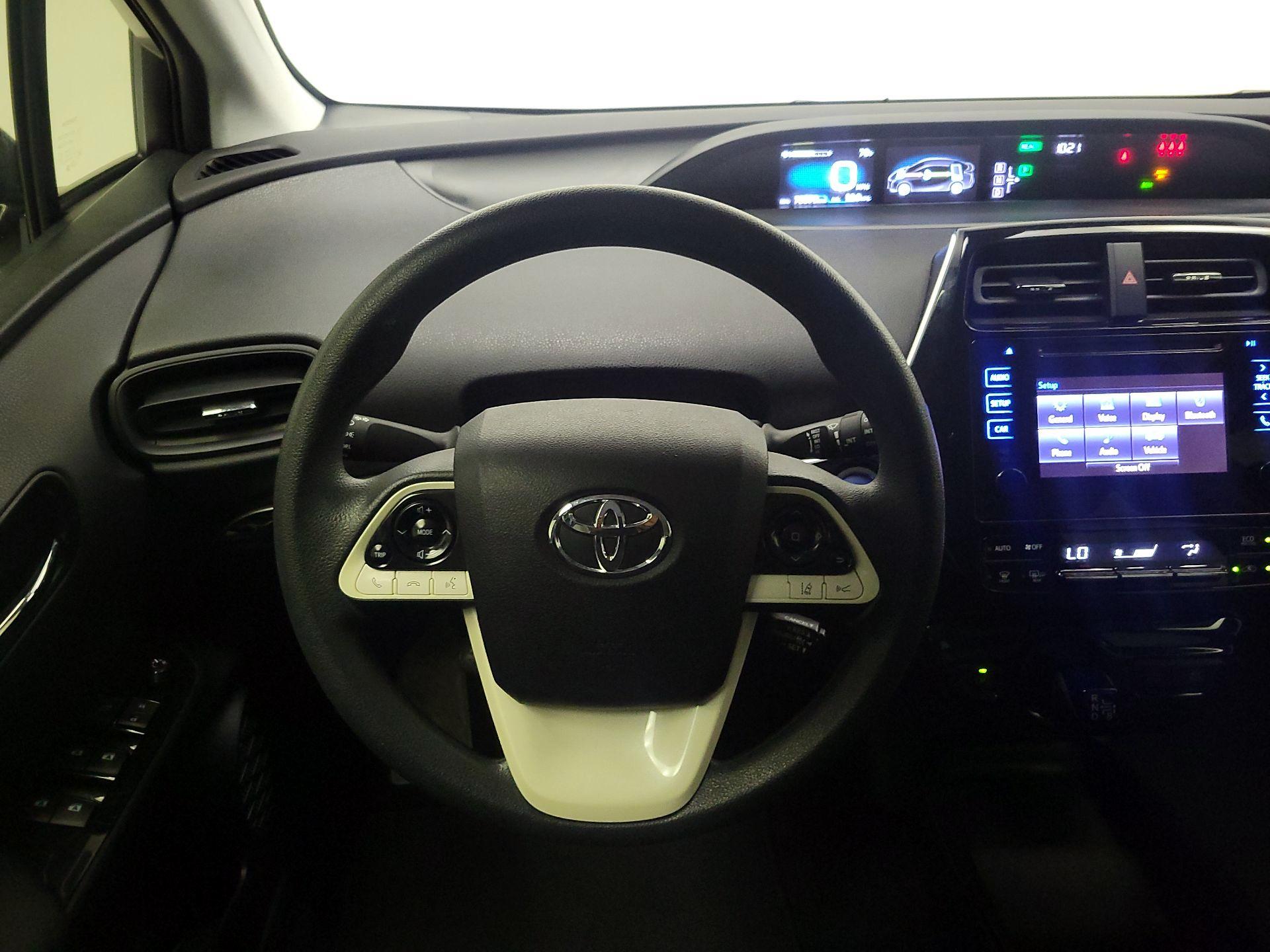 Thumbnail: 2017 Toyota Prius - 10