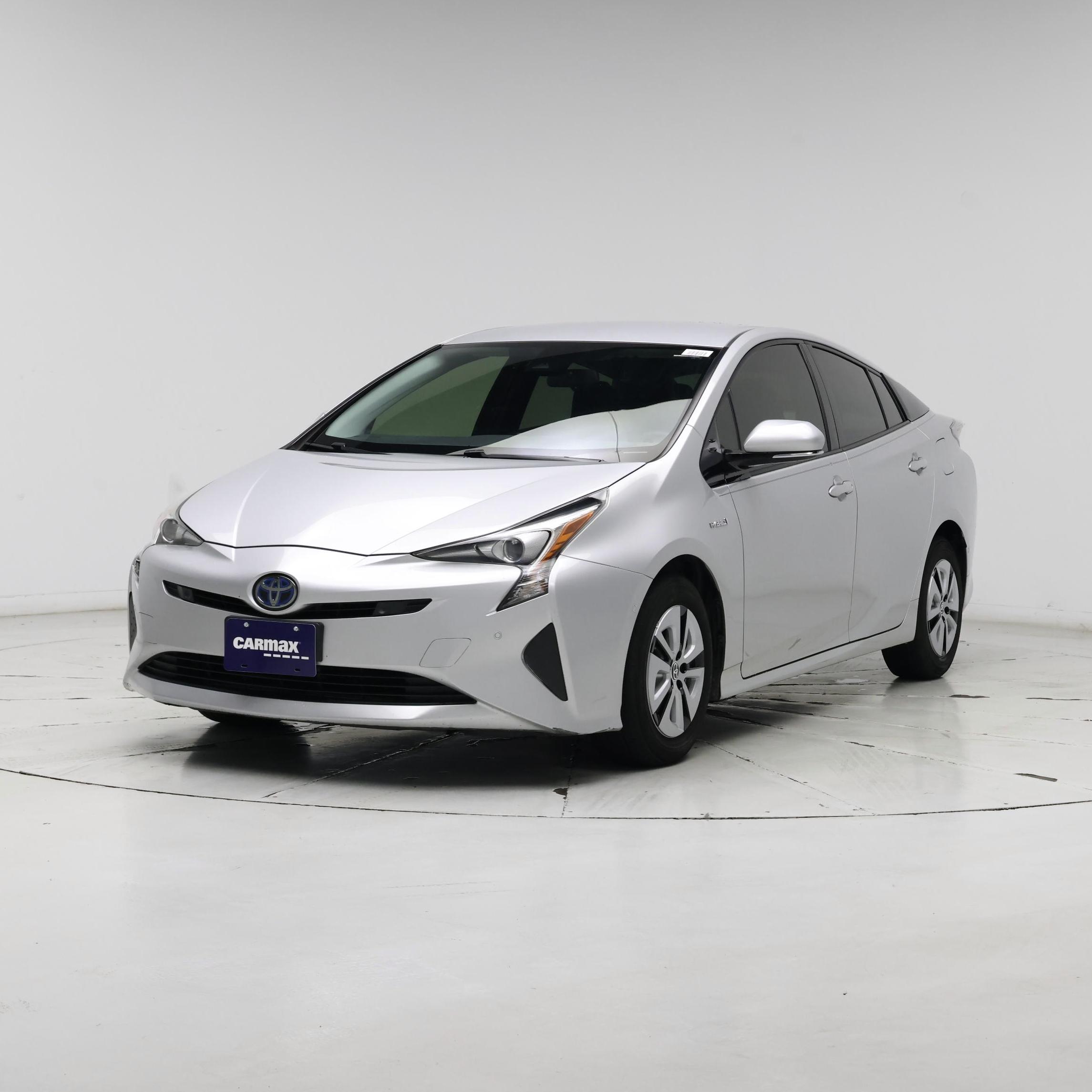 Thumbnail: 2017 Toyota Prius - 4