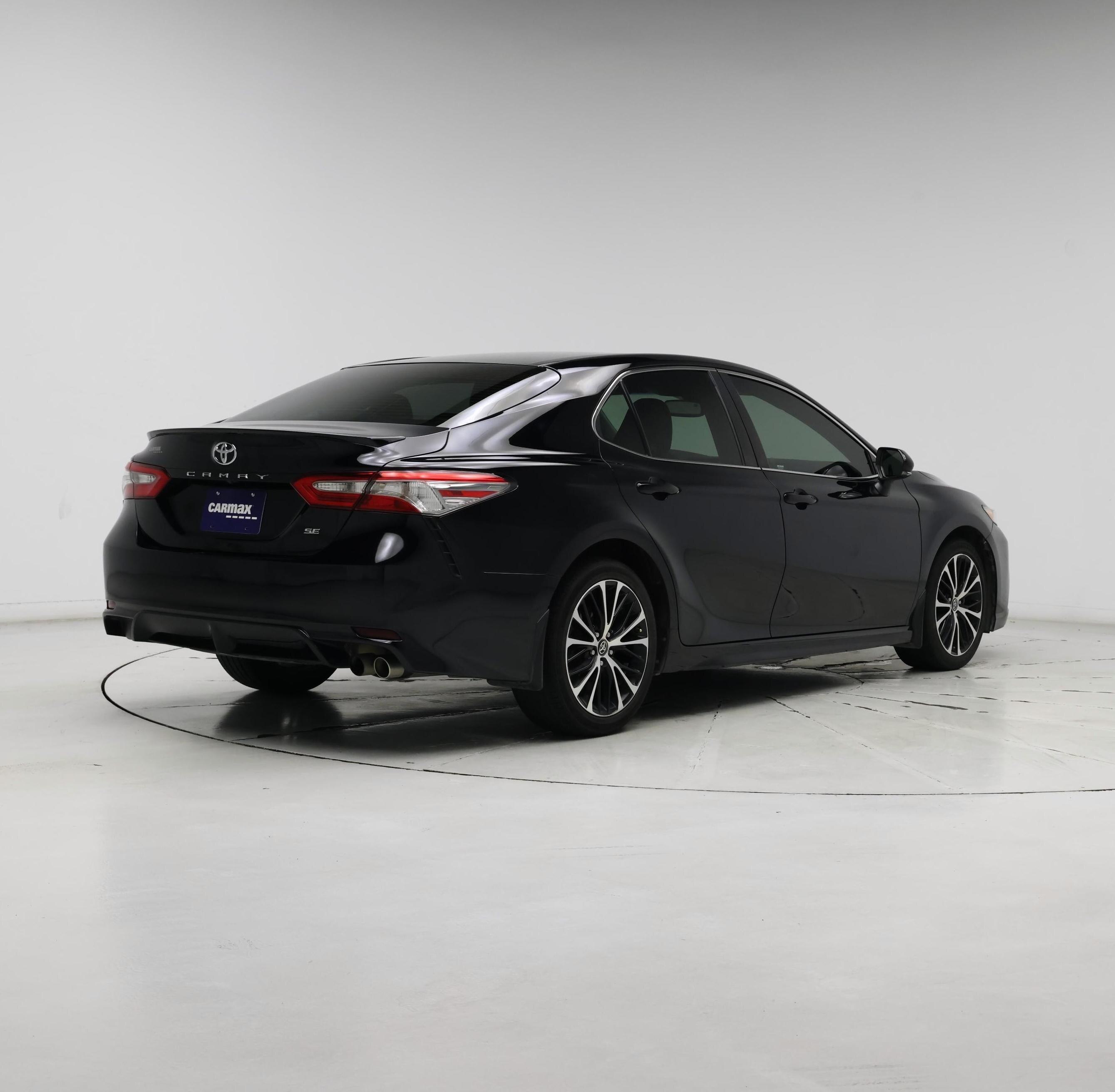 Thumbnail: 2018 Toyota Camry - 8