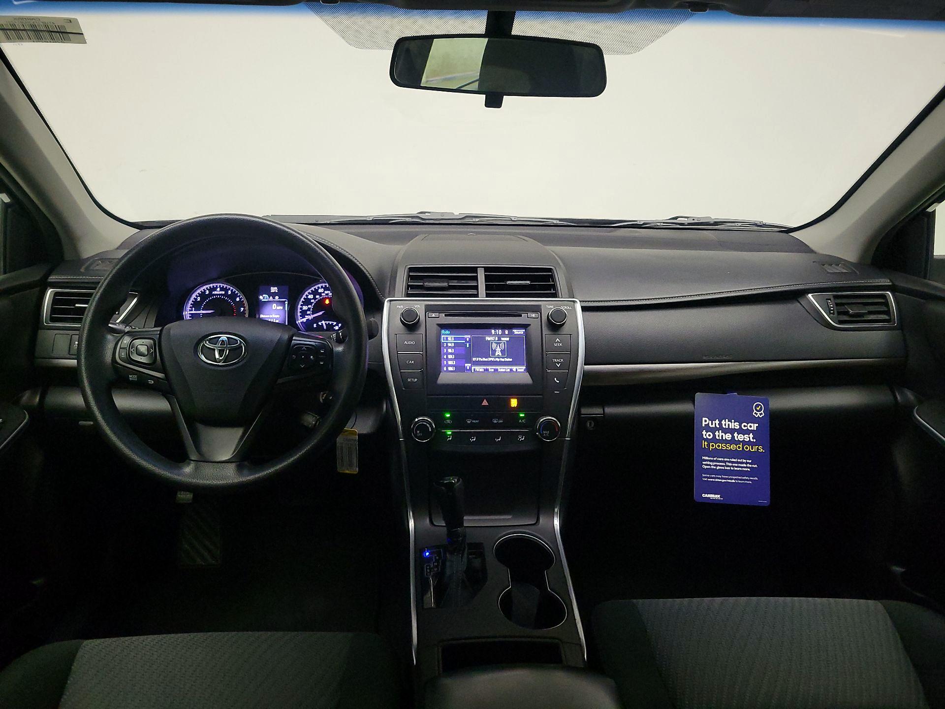 Thumbnail: 2017 Toyota Camry - 9
