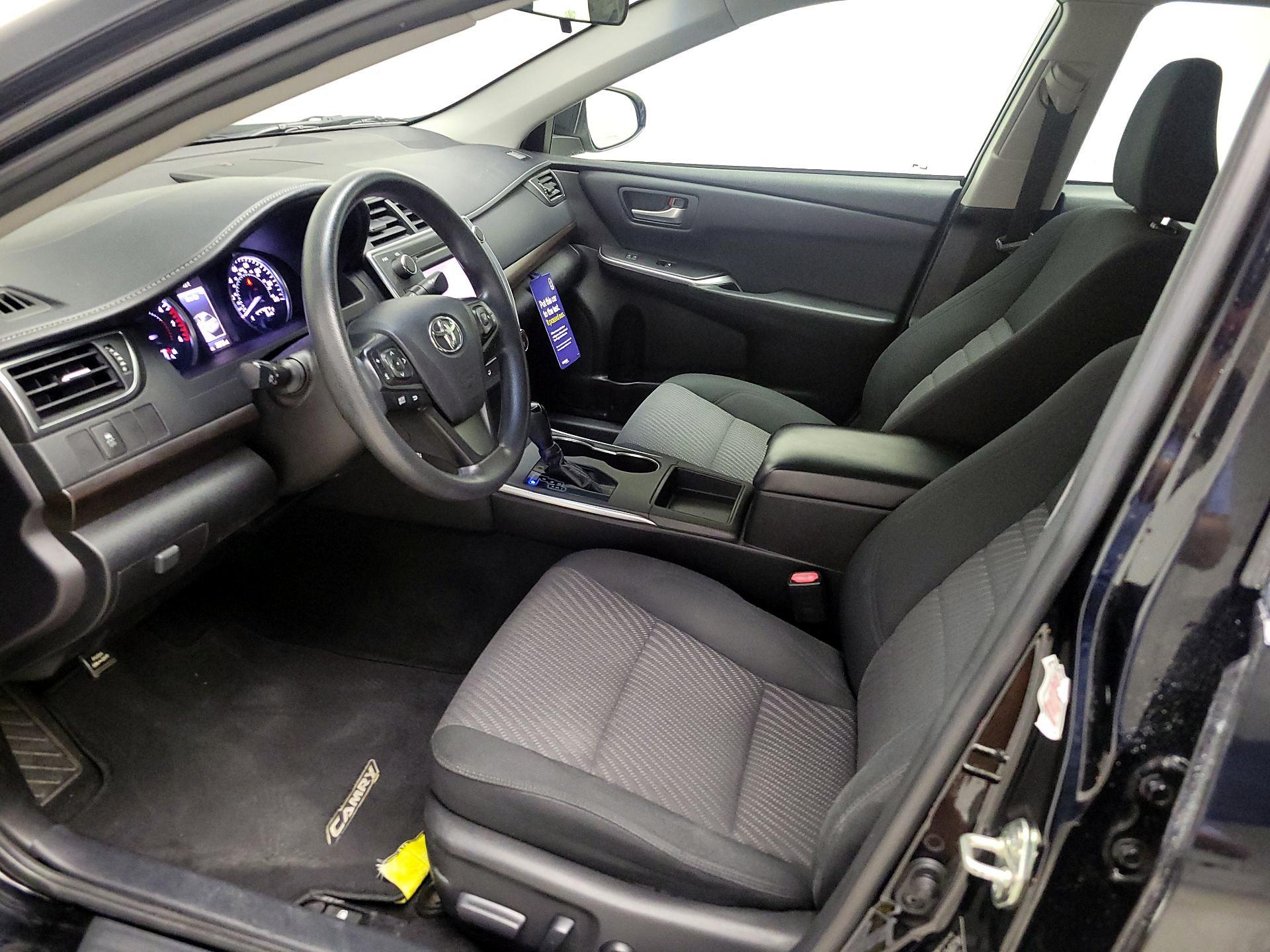 Thumbnail: 2017 Toyota Camry - 11