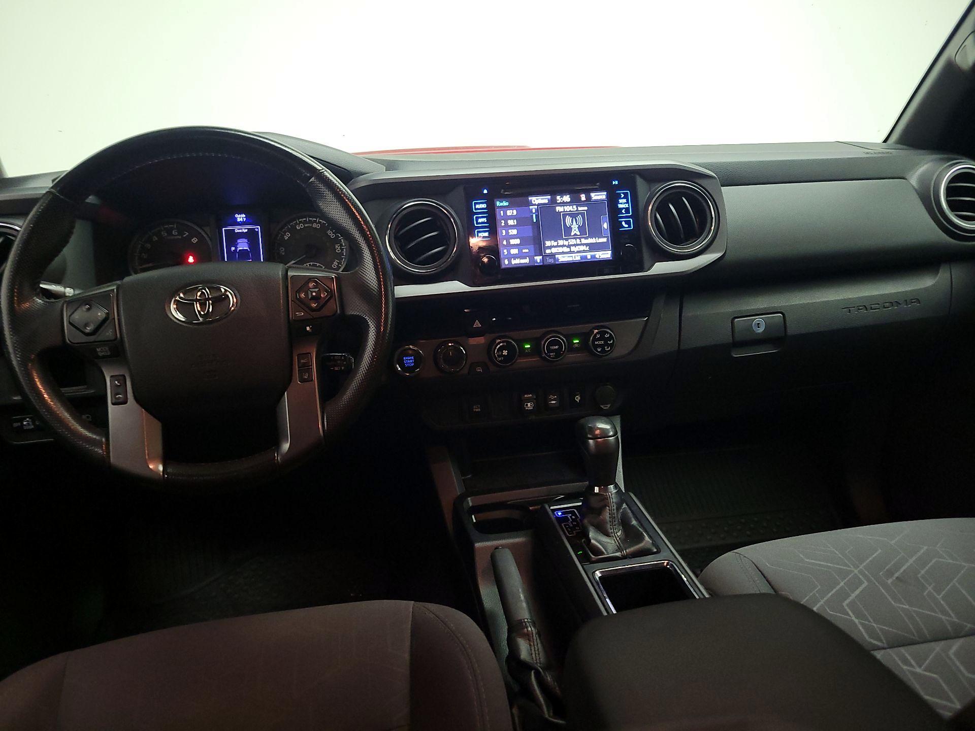 Thumbnail: 2018 Toyota Tacoma - 9