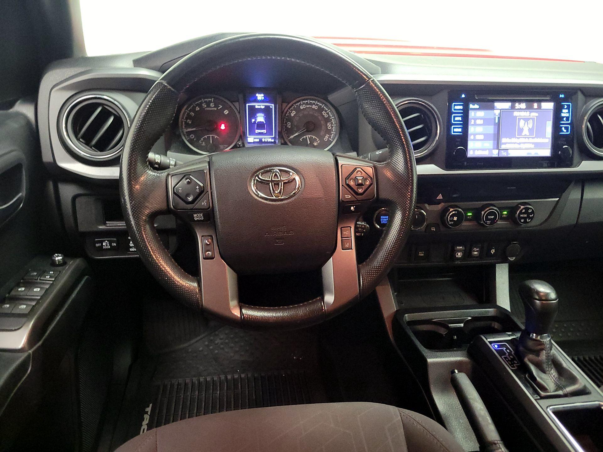 Thumbnail: 2018 Toyota Tacoma - 10