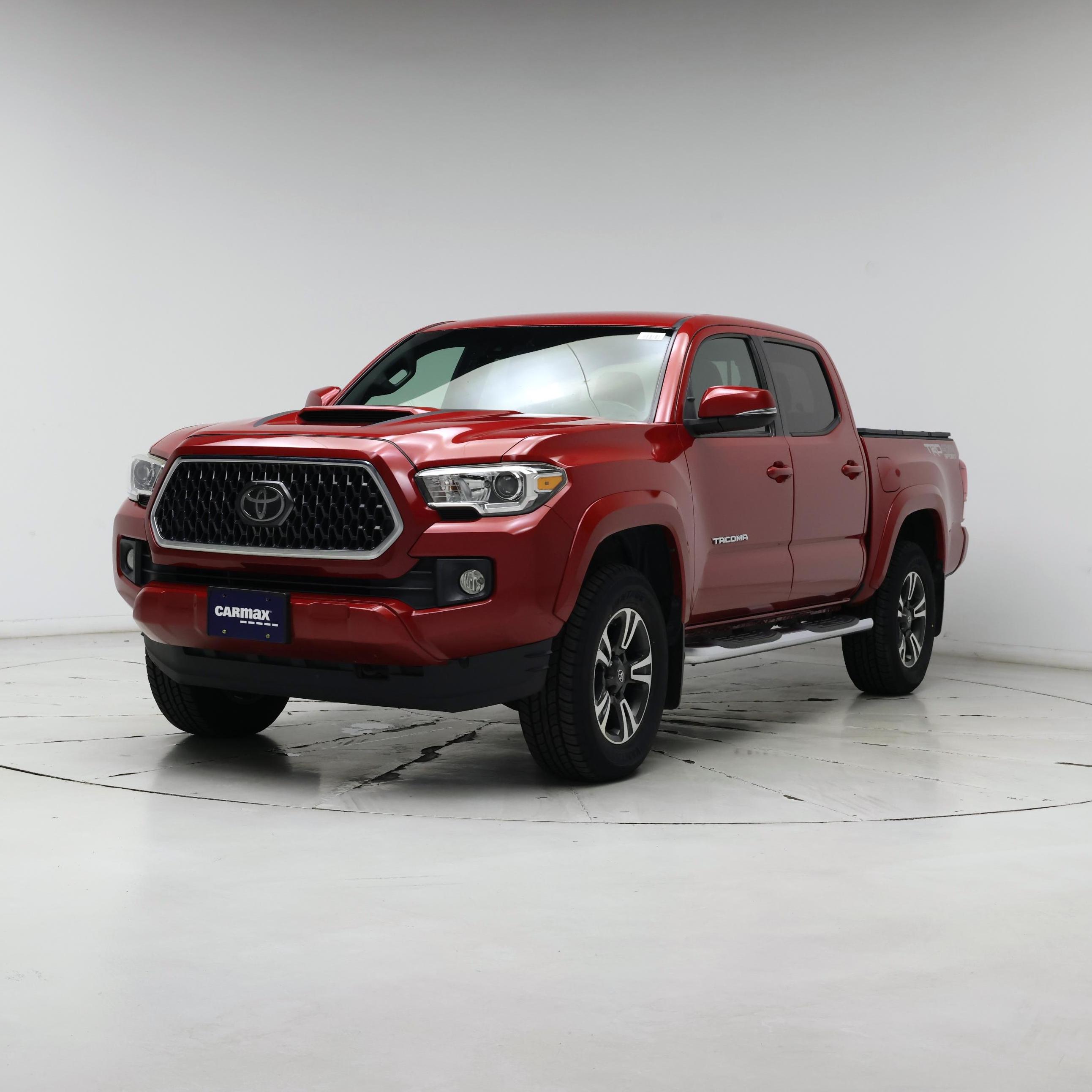 Thumbnail: 2018 Toyota Tacoma - 4