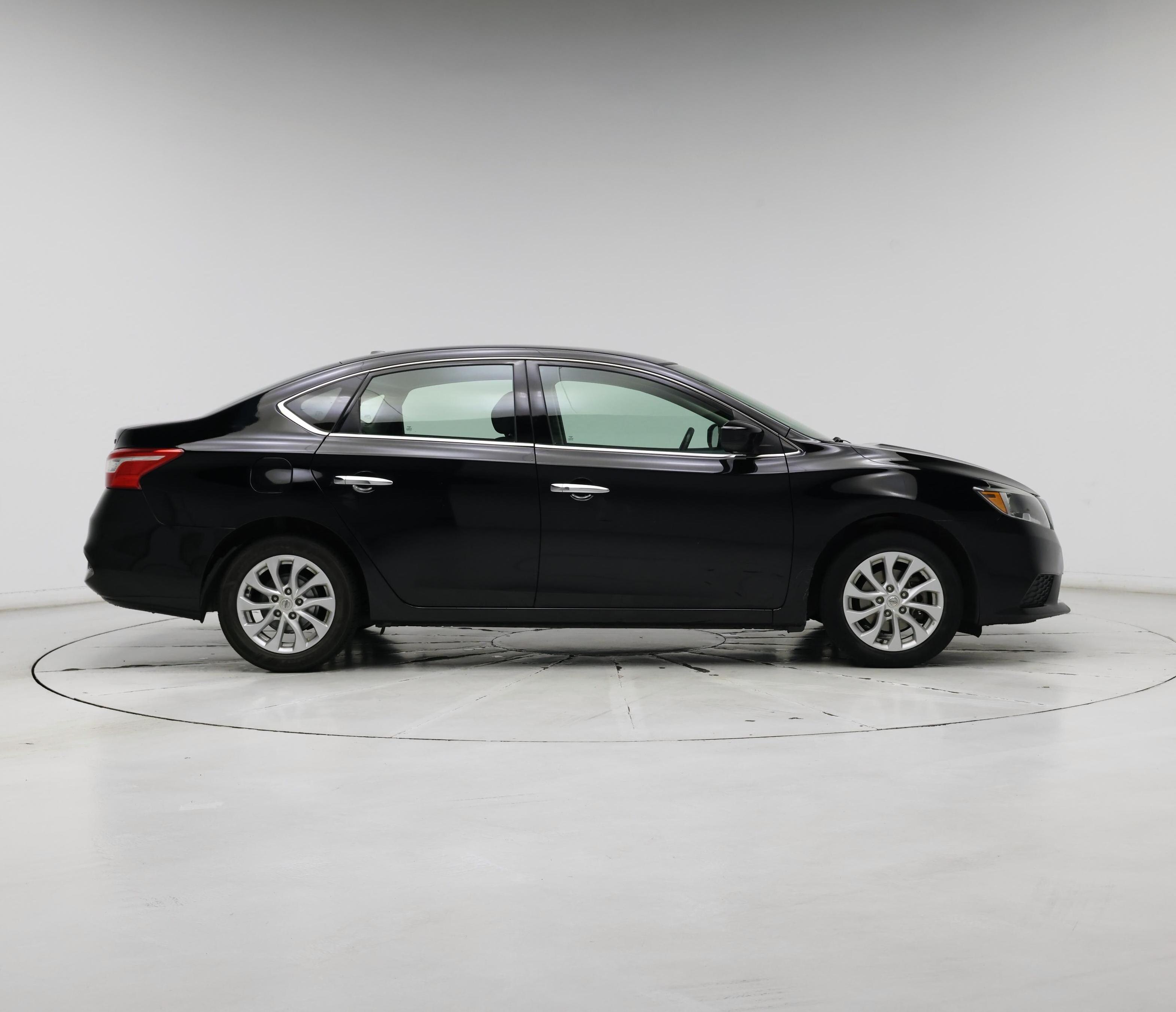 Thumbnail: 2019 Nissan Sentra - 7