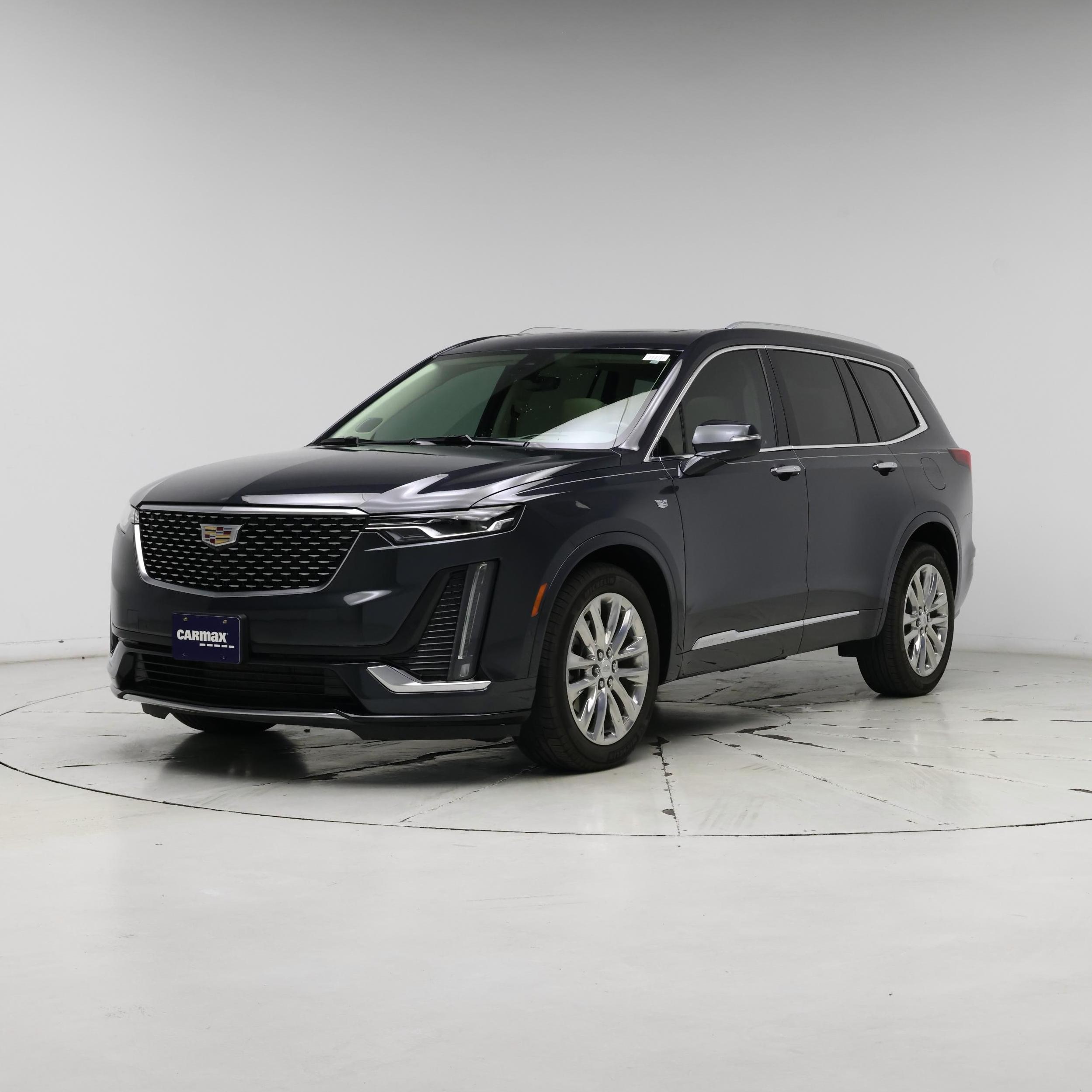 Thumbnail: 2023 Cadillac XT6 - 4