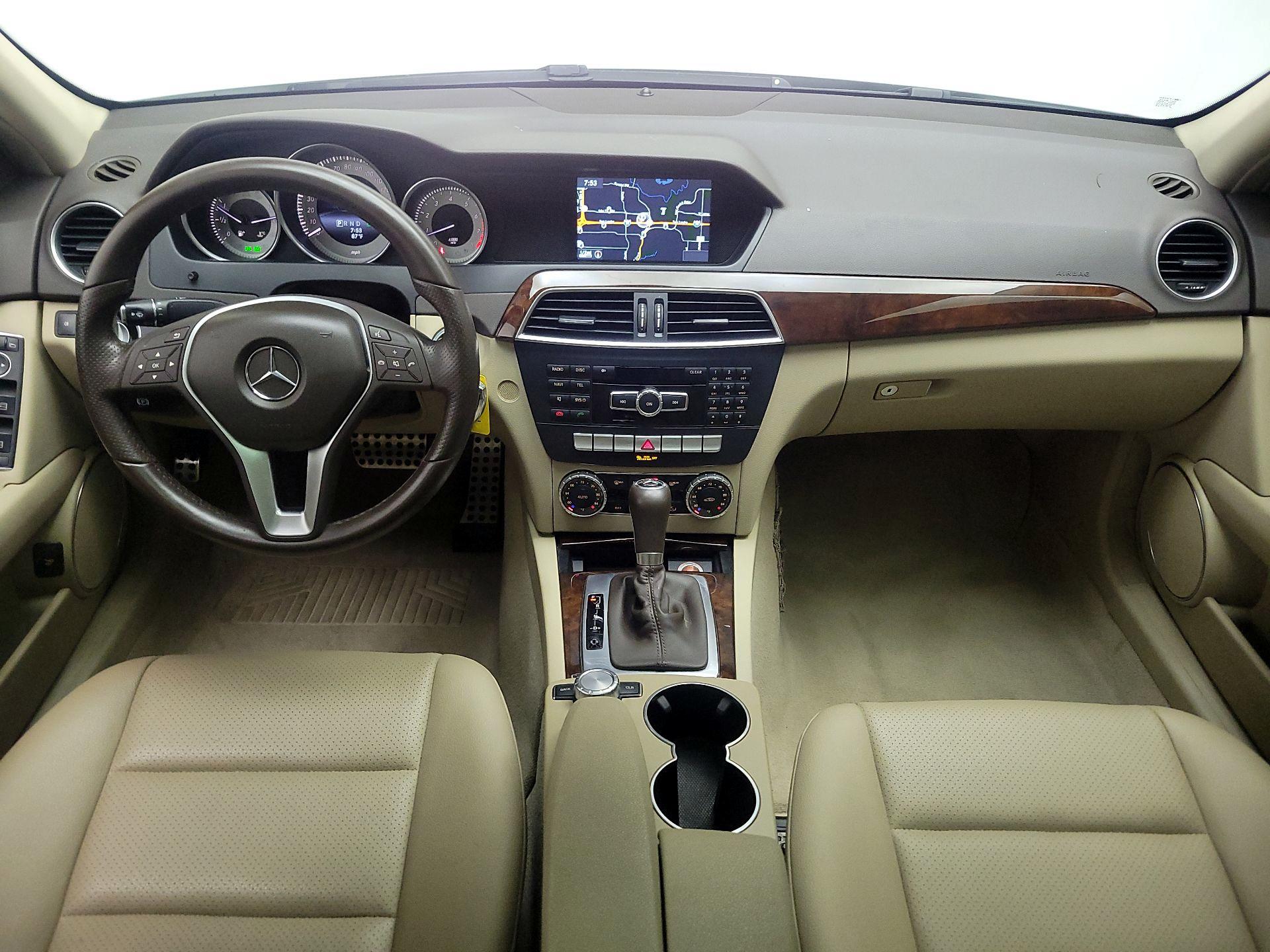 Thumbnail: 2014 Mercedes-Benz C-Class - 9