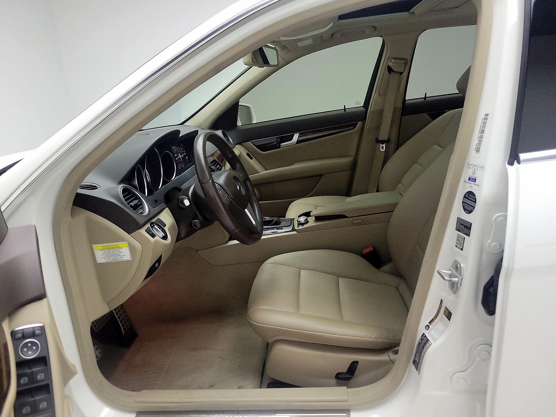 Thumbnail: 2014 Mercedes-Benz C-Class - 11