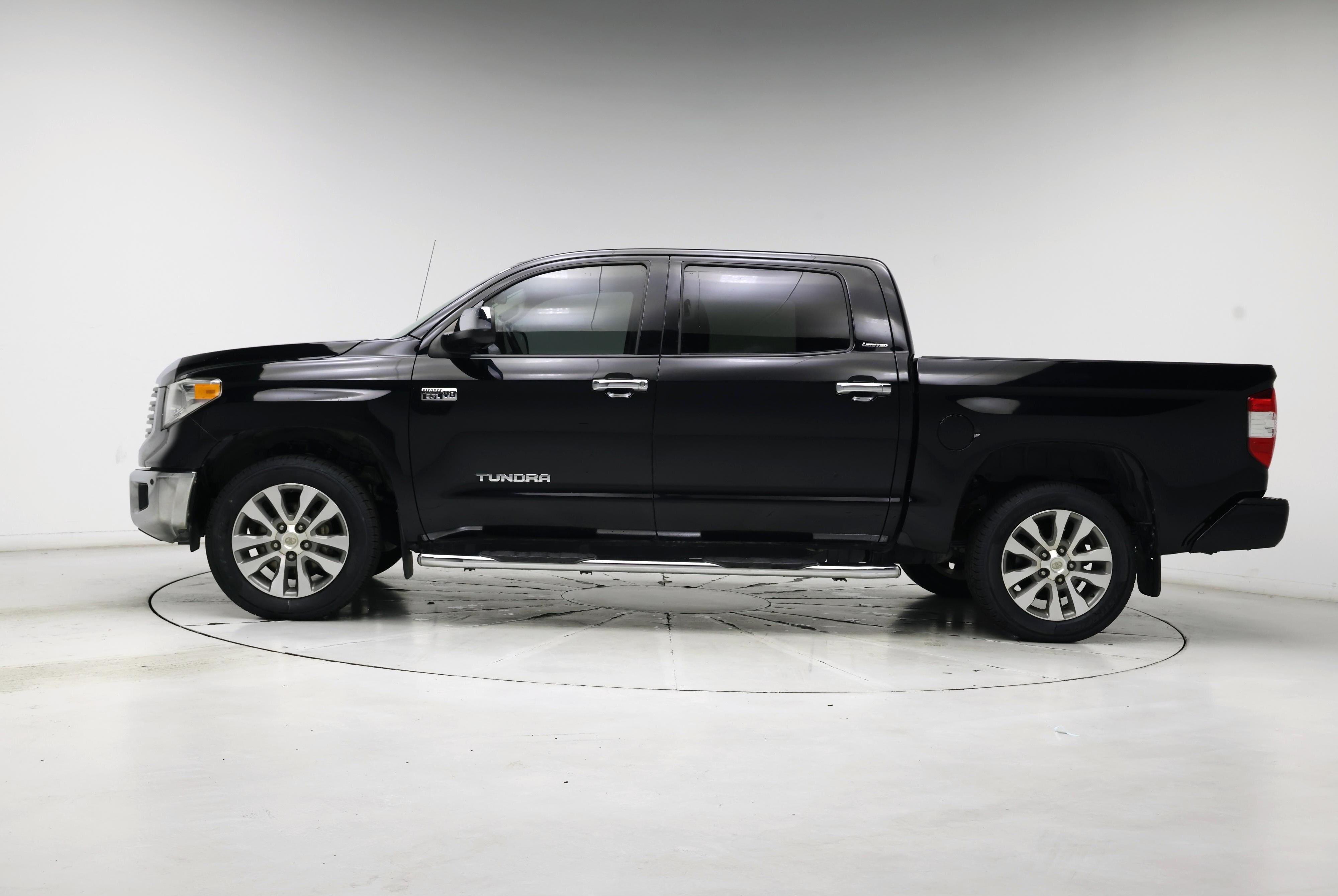 Thumbnail: 2017 Toyota Tundra - 3