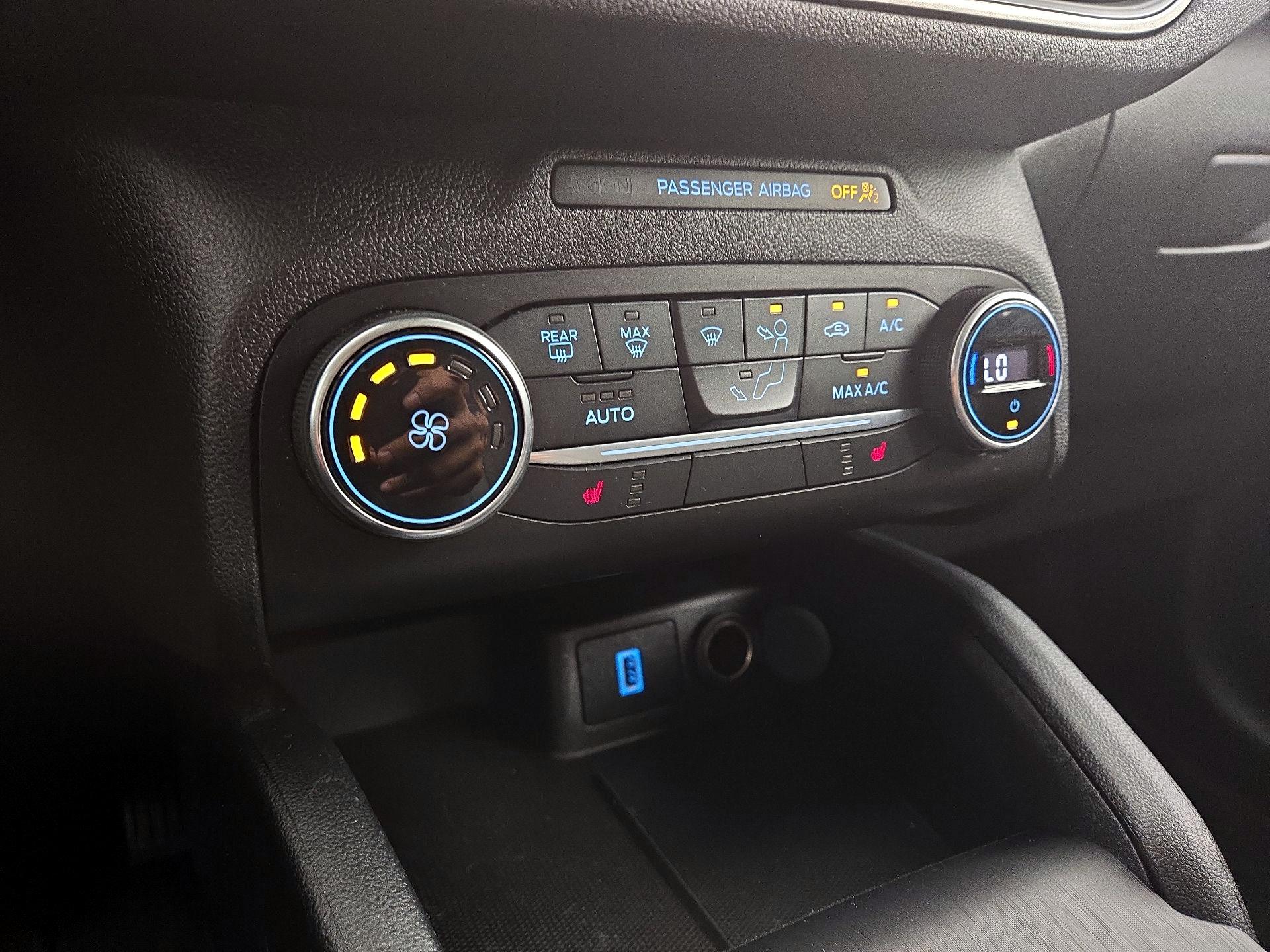 Thumbnail: 2020 Ford Escape - 16