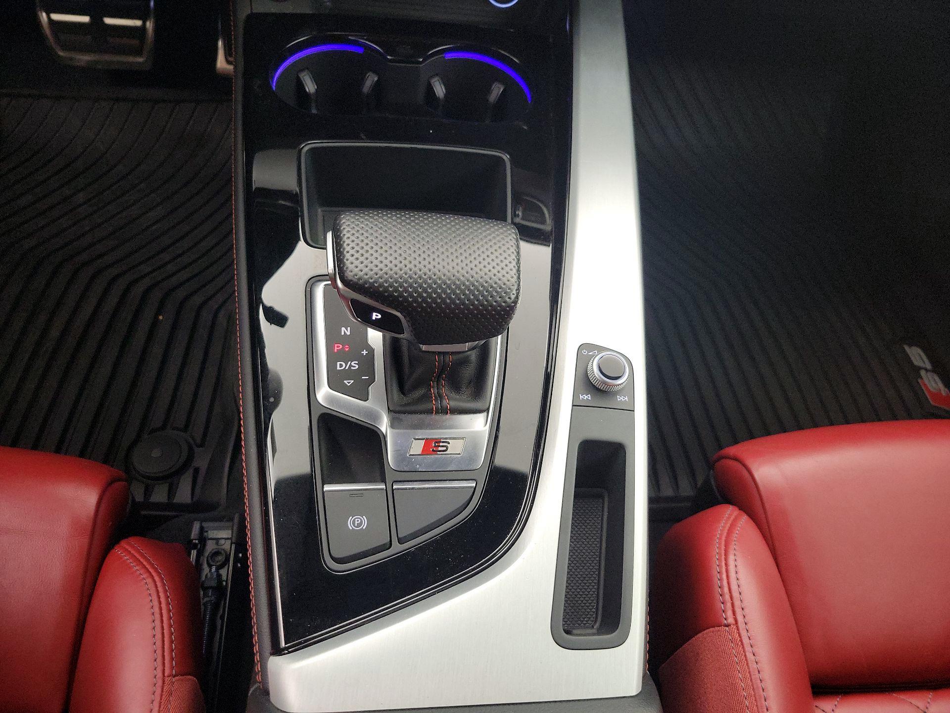 Thumbnail: 2020 Audi S5 - 18