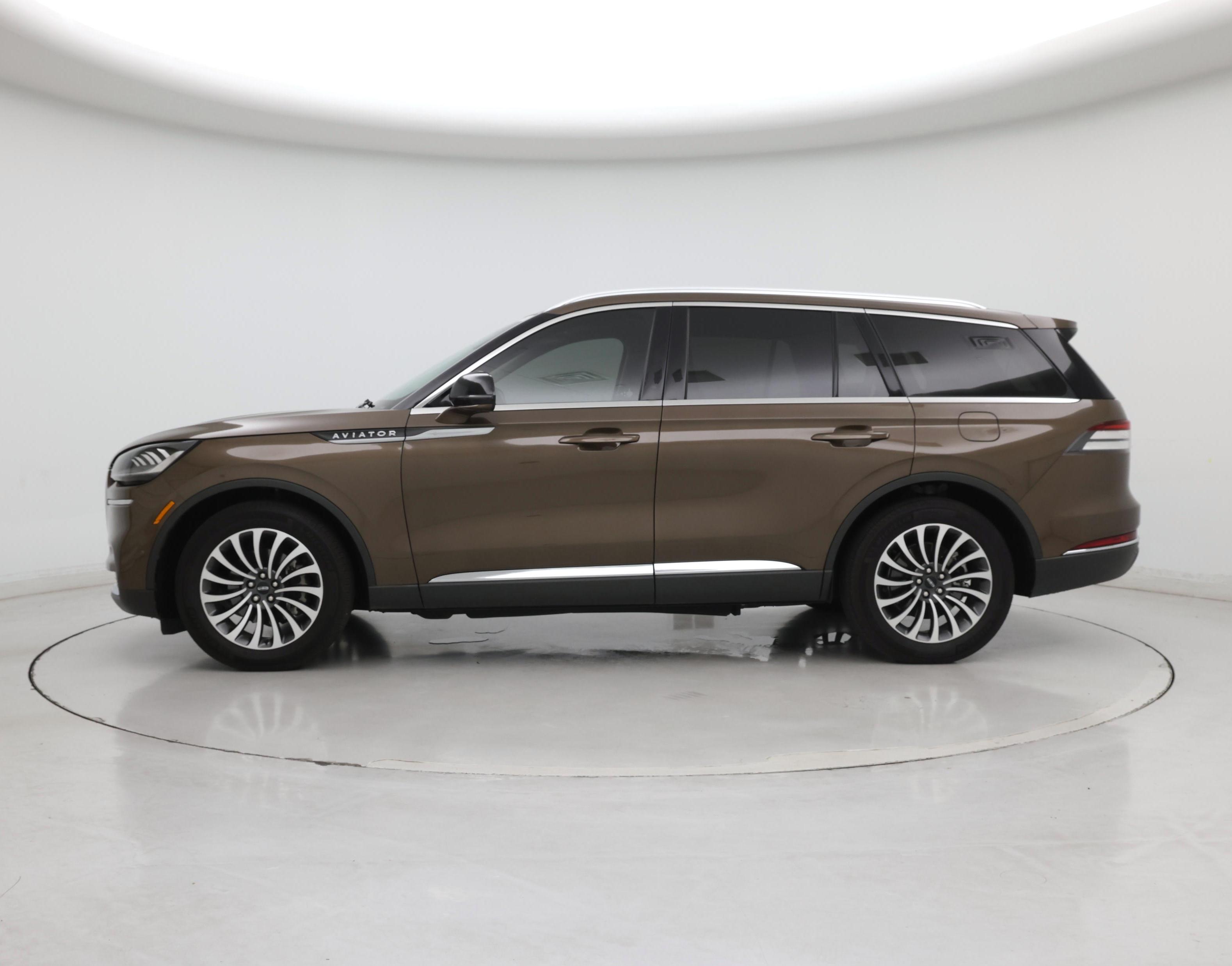 Thumbnail: 2022 Lincoln Aviator - 3