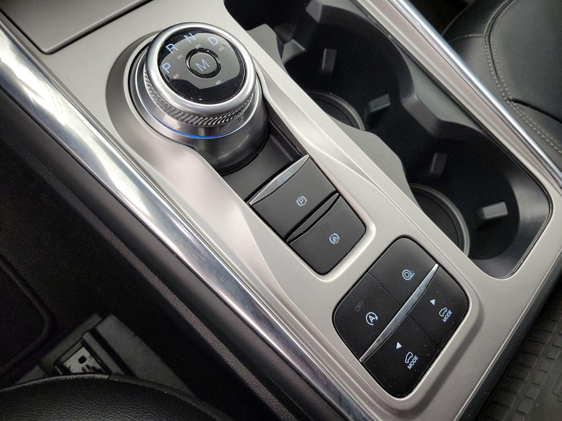 Thumbnail: 2020 Ford Explorer - 18