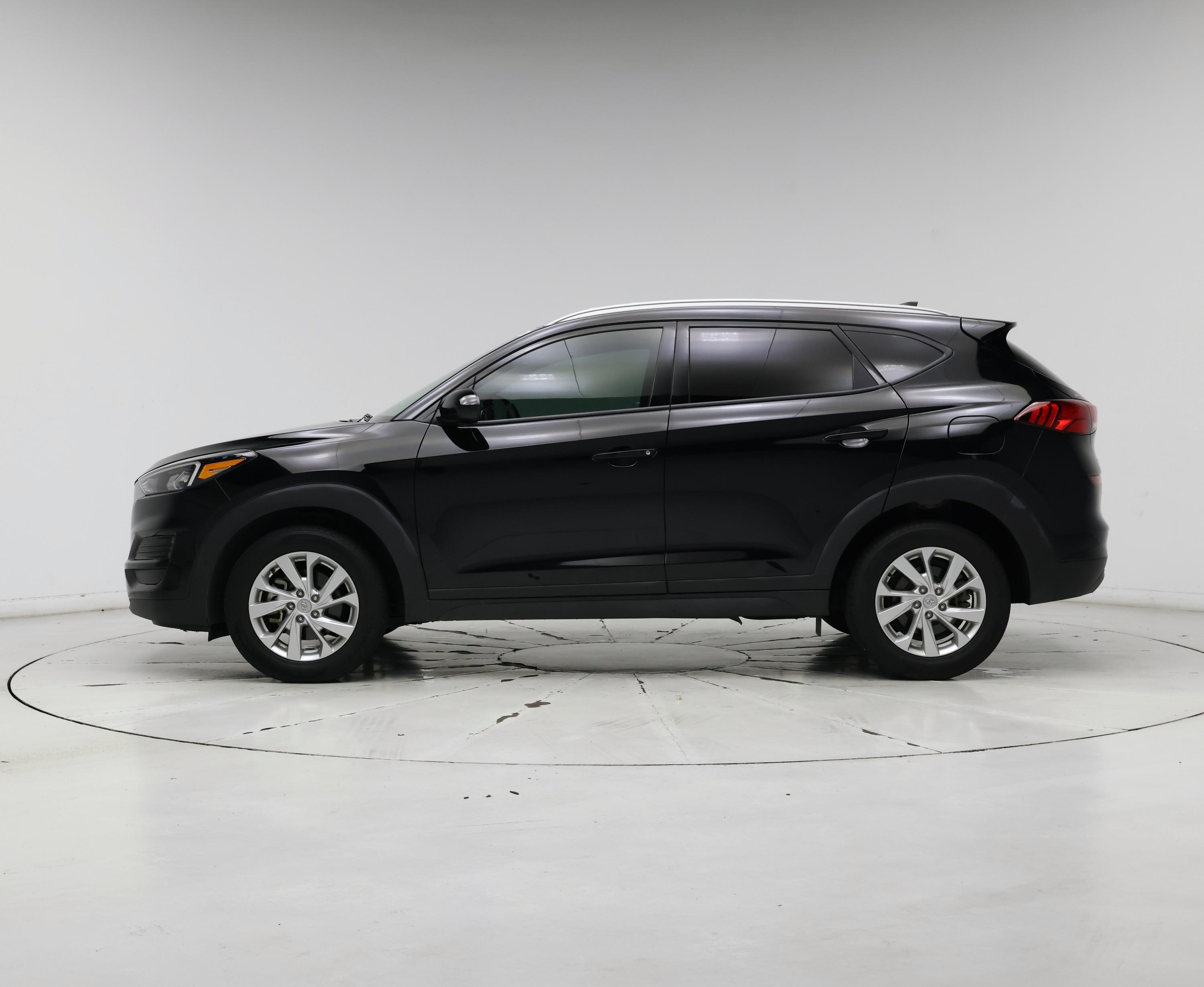 Thumbnail: 2021 Hyundai Tucson - 3
