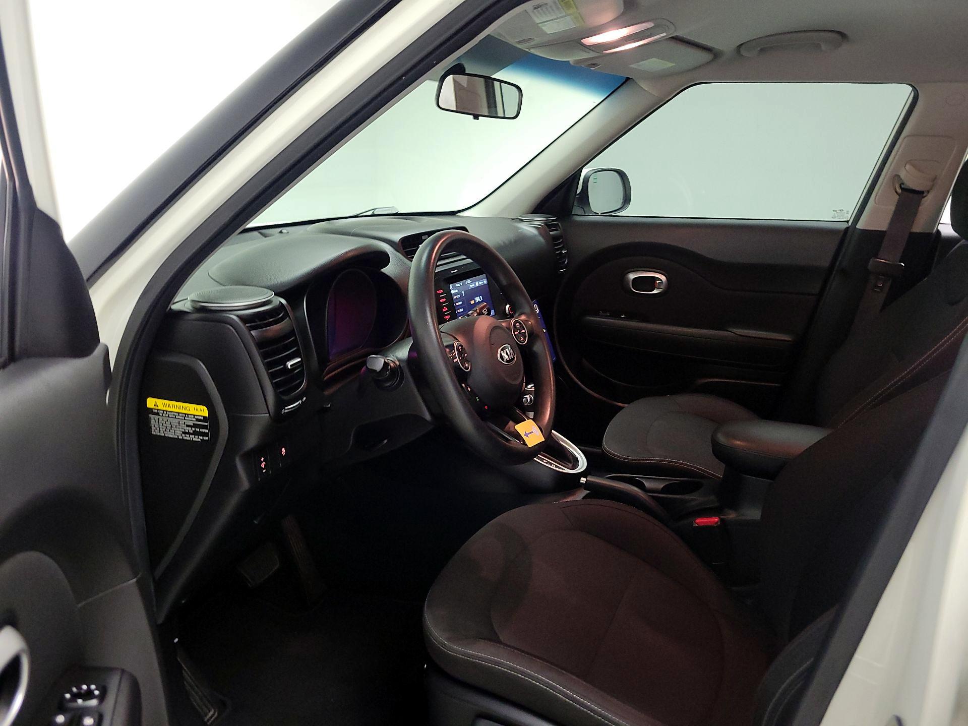 Thumbnail: 2019 Kia Soul - 11