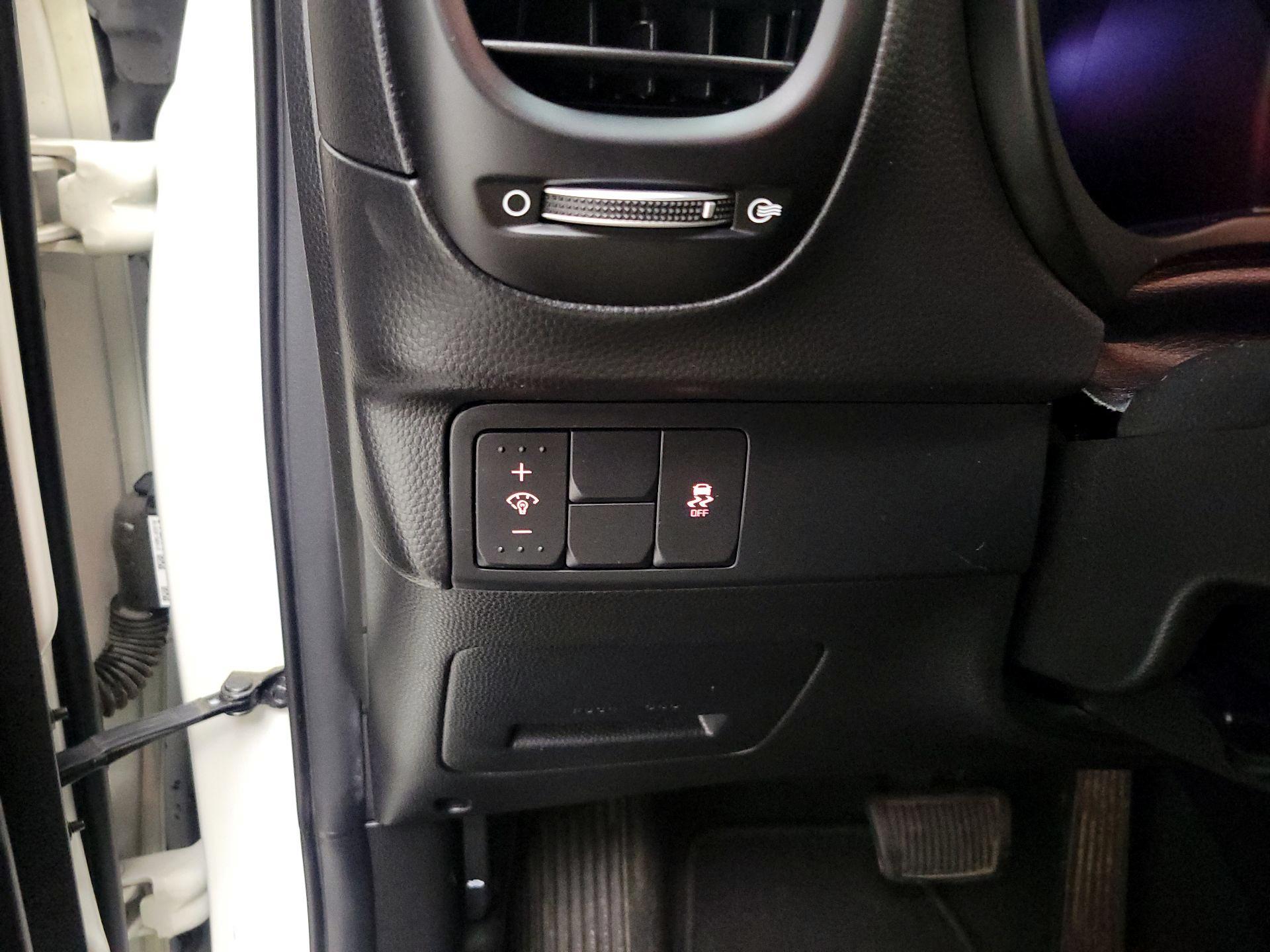 Thumbnail: 2019 Kia Soul - 13