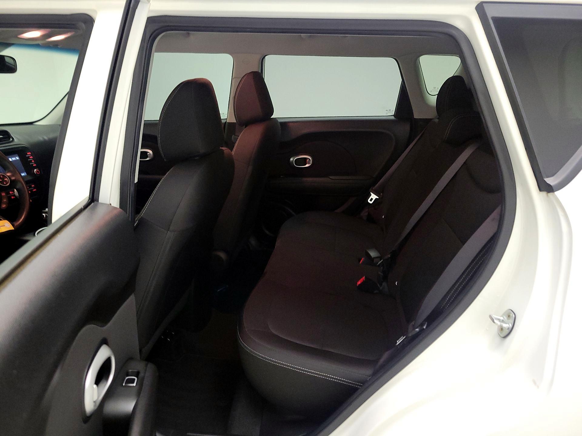 Thumbnail: 2019 Kia Soul - 18