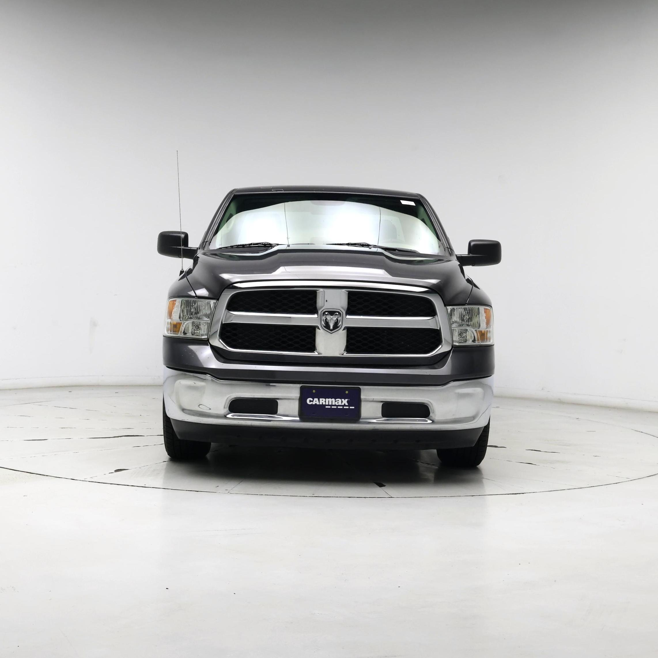Thumbnail: 2019 RAM 1500 Classic - 5