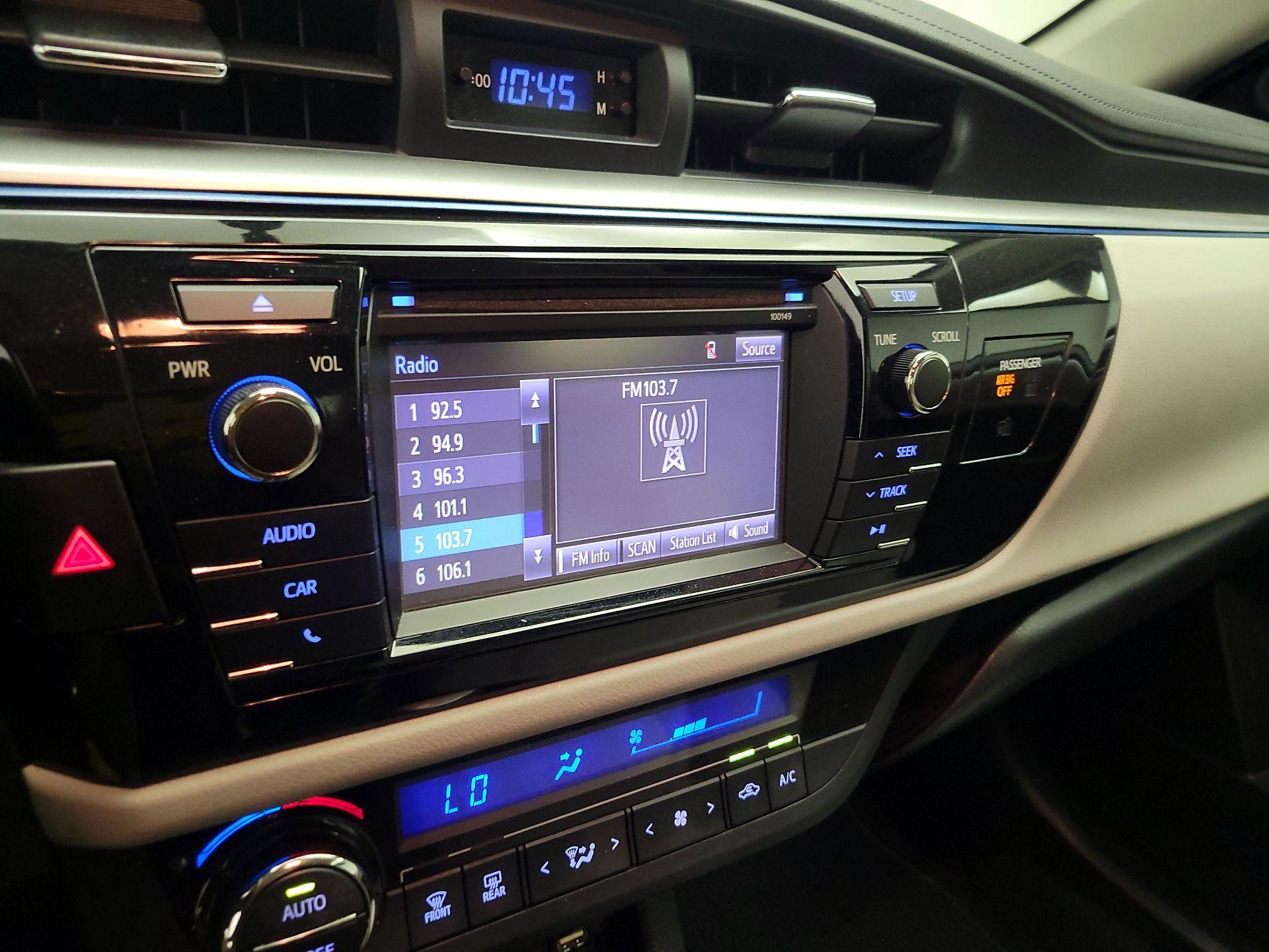 Thumbnail: 2015 Toyota Corolla - 15