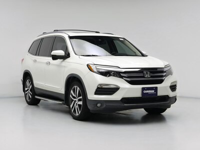 White 2016 Honda Pilot Touring