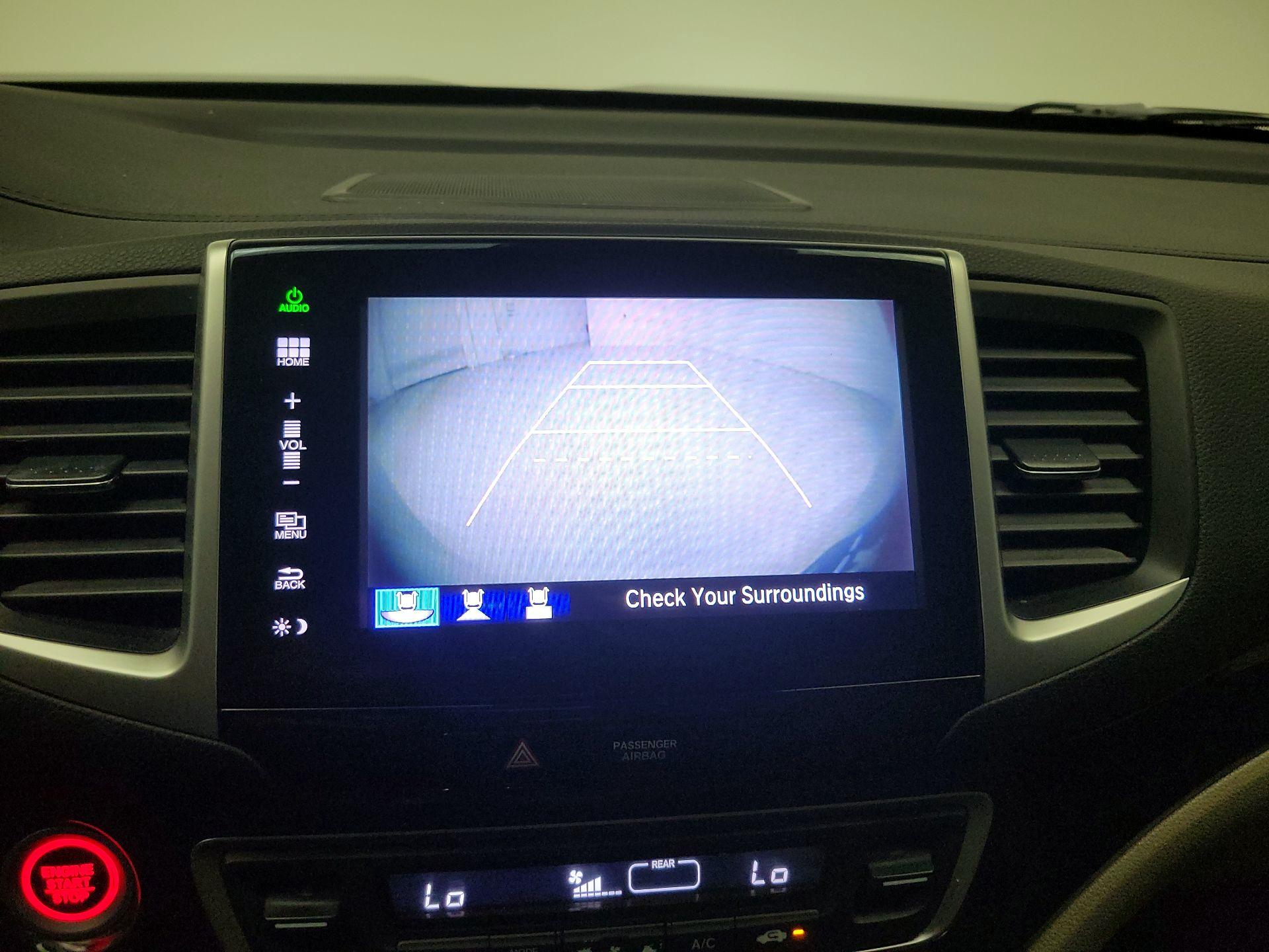 Thumbnail: 2016 Honda Pilot - 15