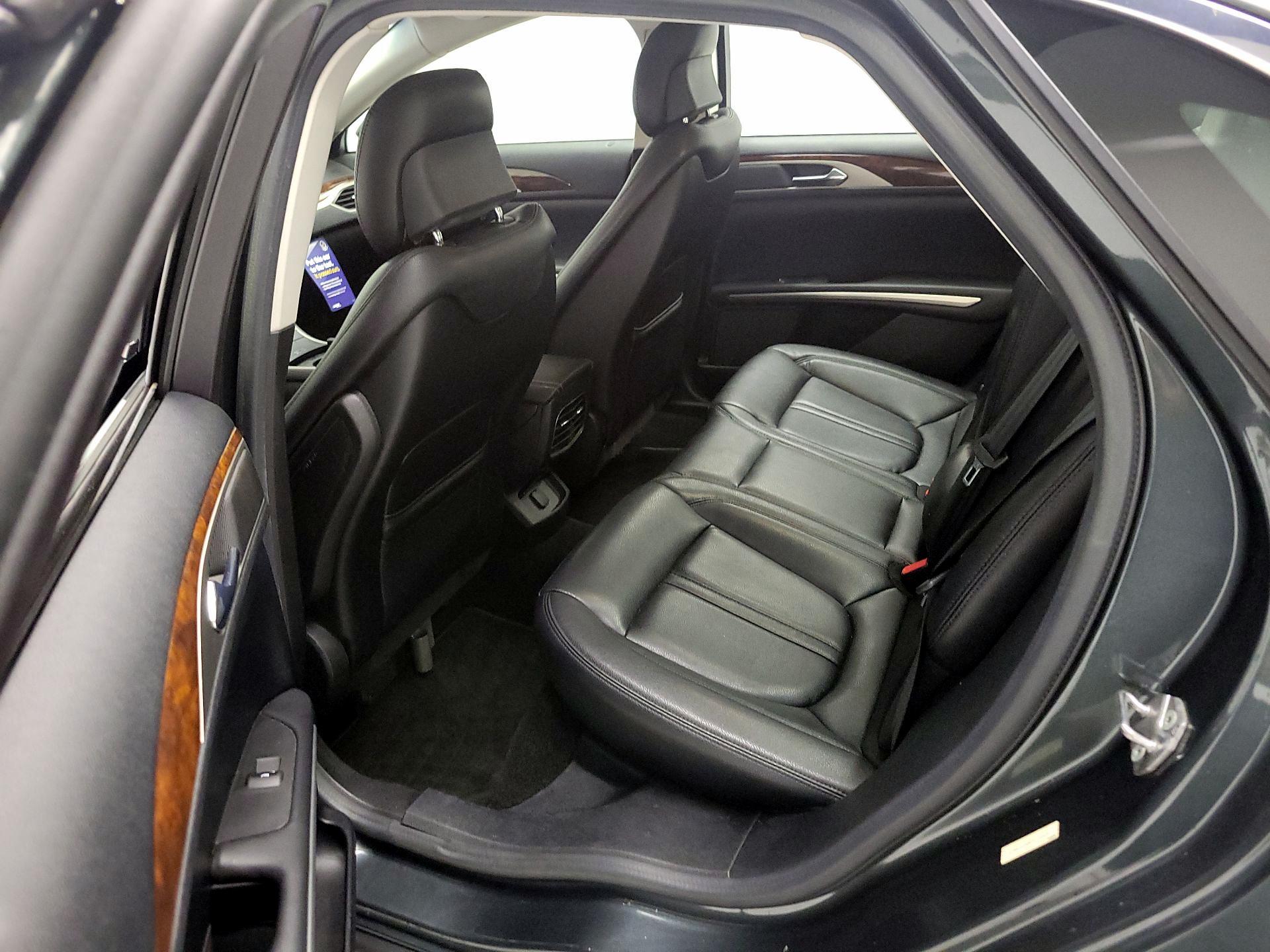 Thumbnail: 2015 Lincoln MKZ - 19