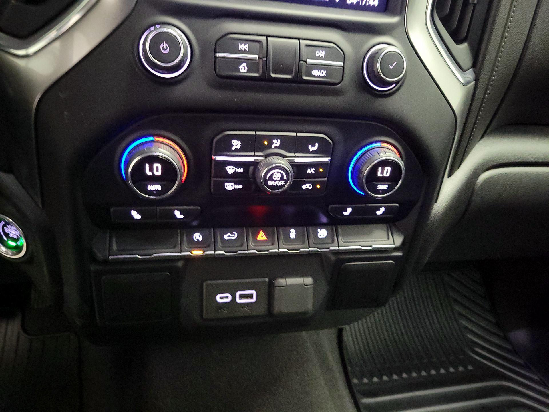 Thumbnail: 2019 Chevrolet Silverado 1500 - 16